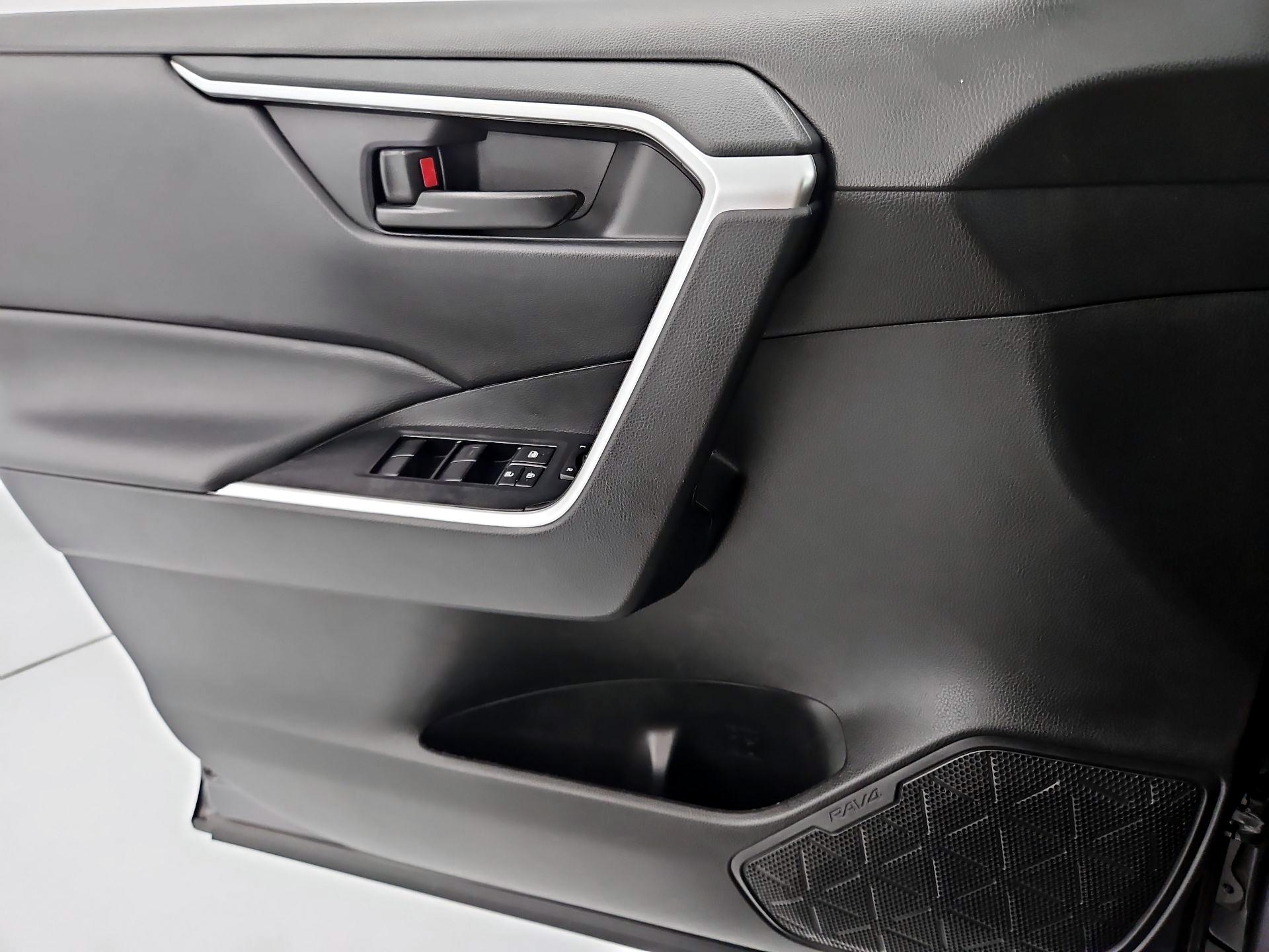 Thumbnail: 2024 Toyota RAV4 - 12