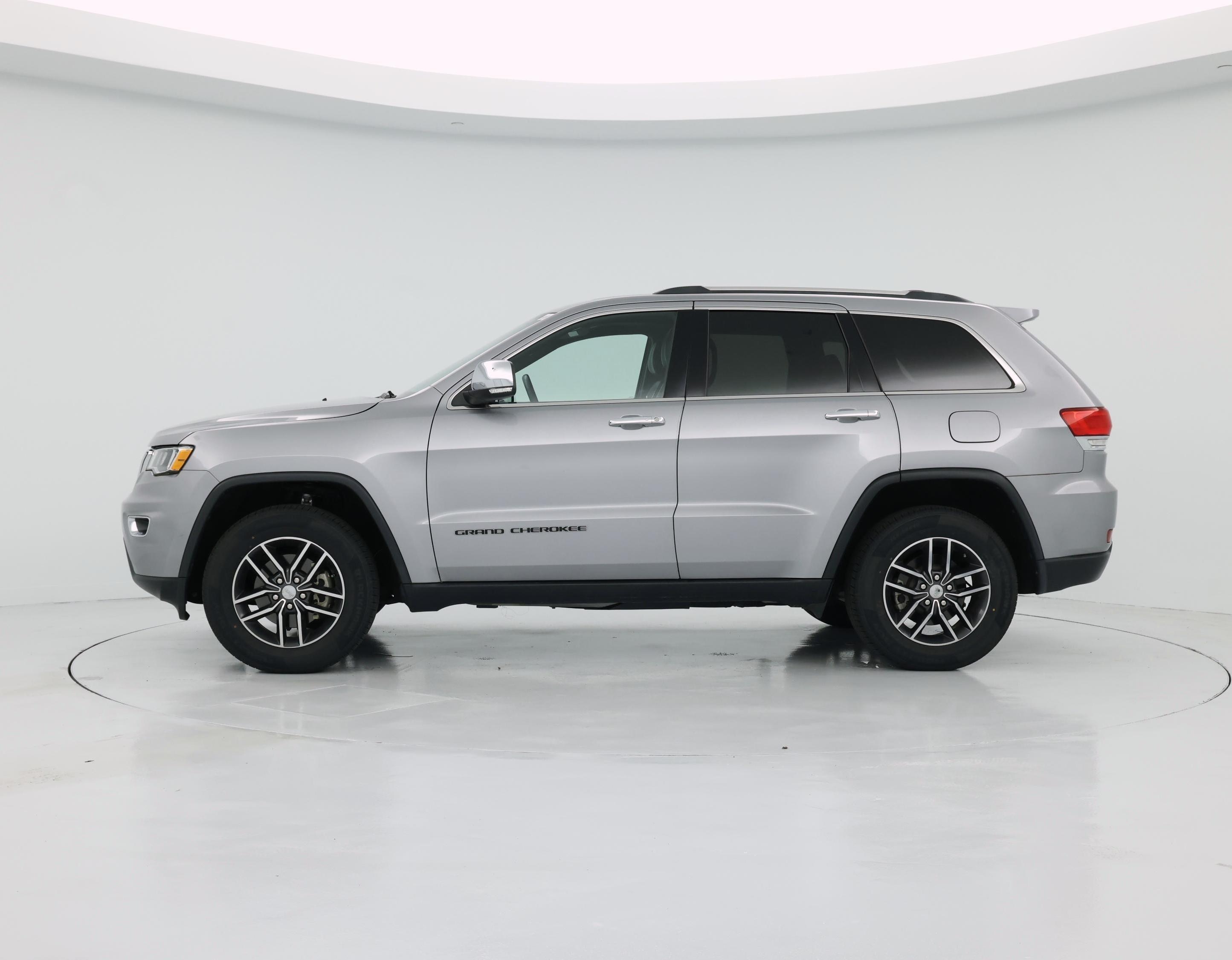 Thumbnail: 2018 Jeep Grand Cherokee - 3