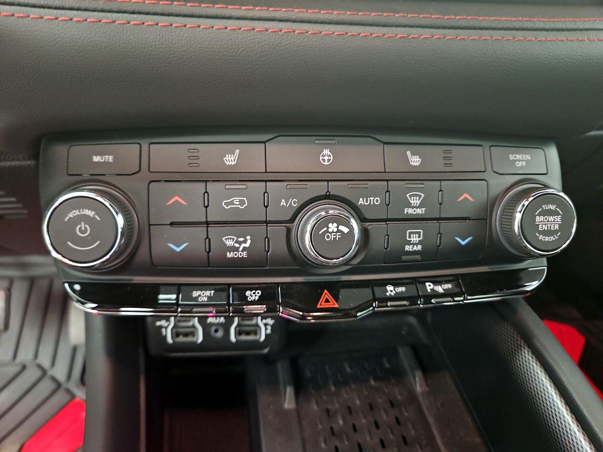 Thumbnail: 2025 Dodge Durango - 17