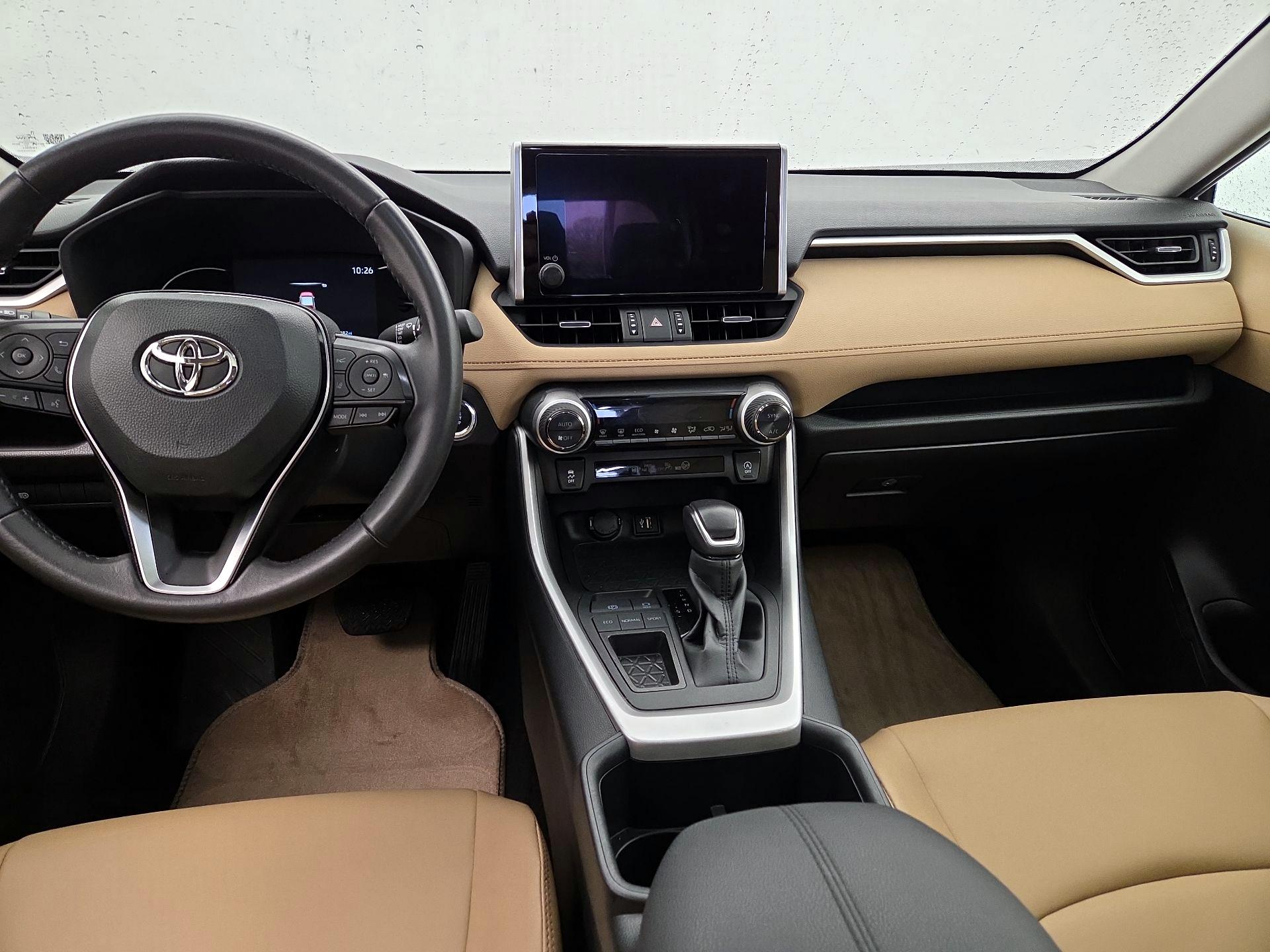 Thumbnail: 2025 Toyota RAV4 - 9