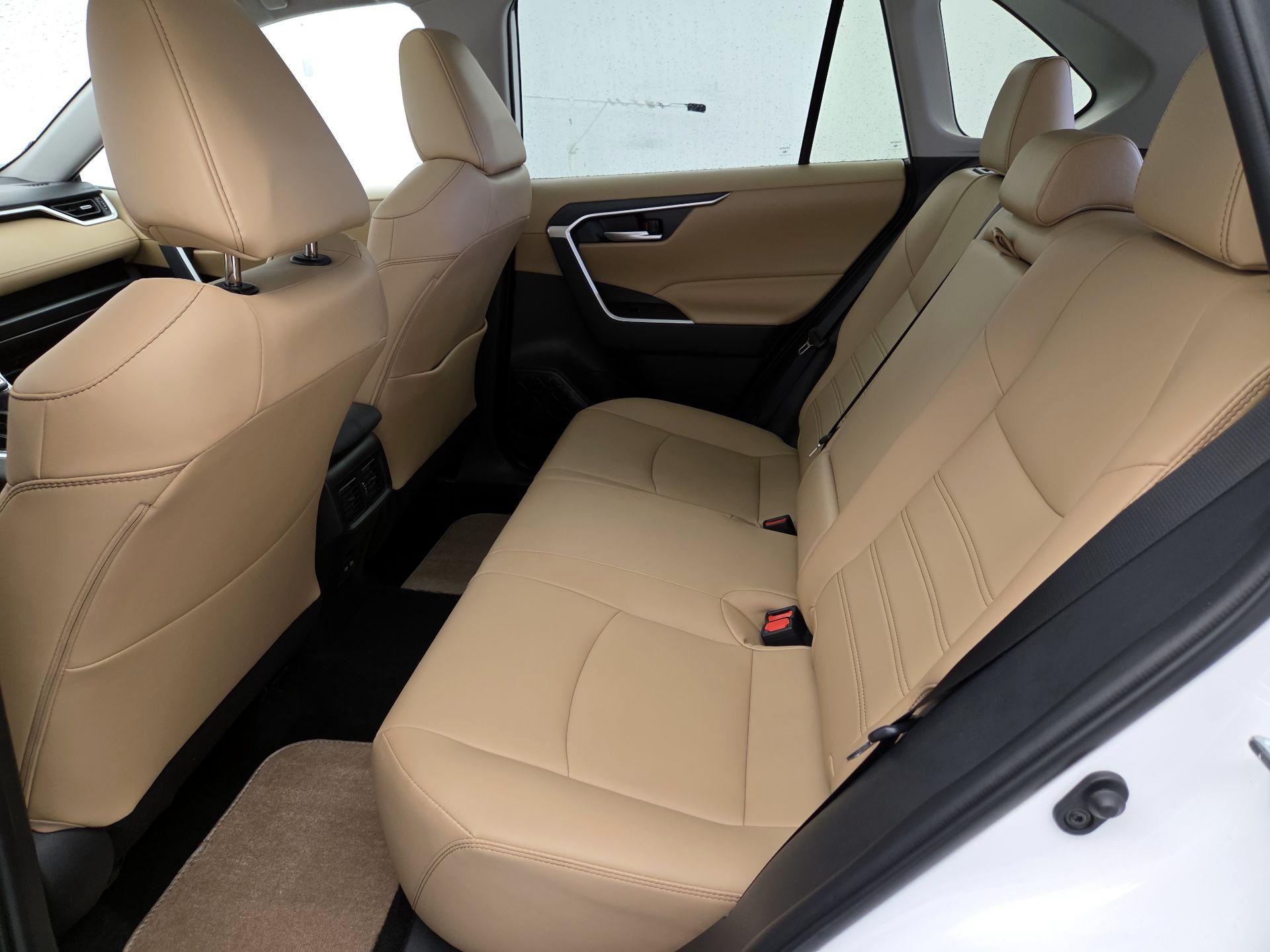 Thumbnail: 2025 Toyota RAV4 - 20