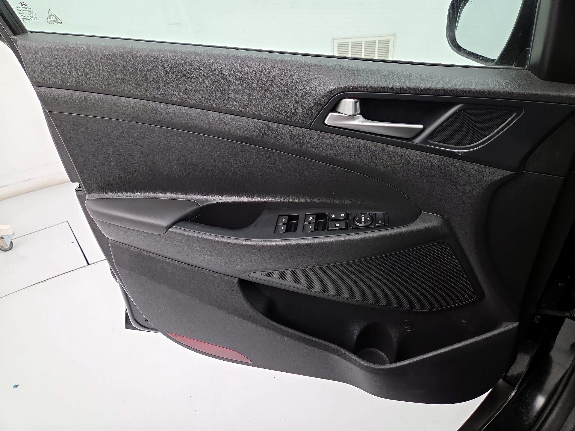 Thumbnail: 2021 Hyundai Tucson - 12