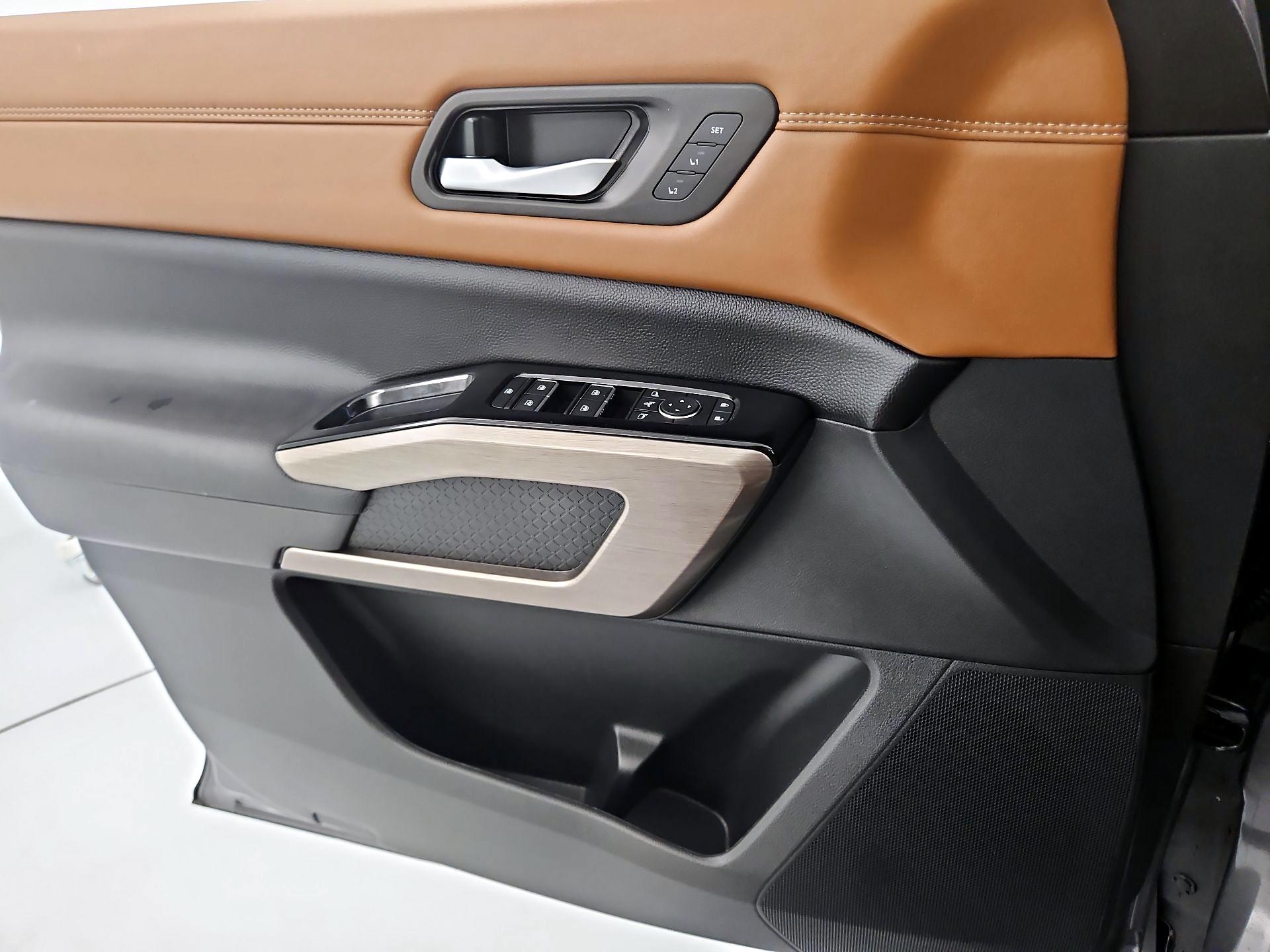 Thumbnail: 2025 Nissan Pathfinder - 12