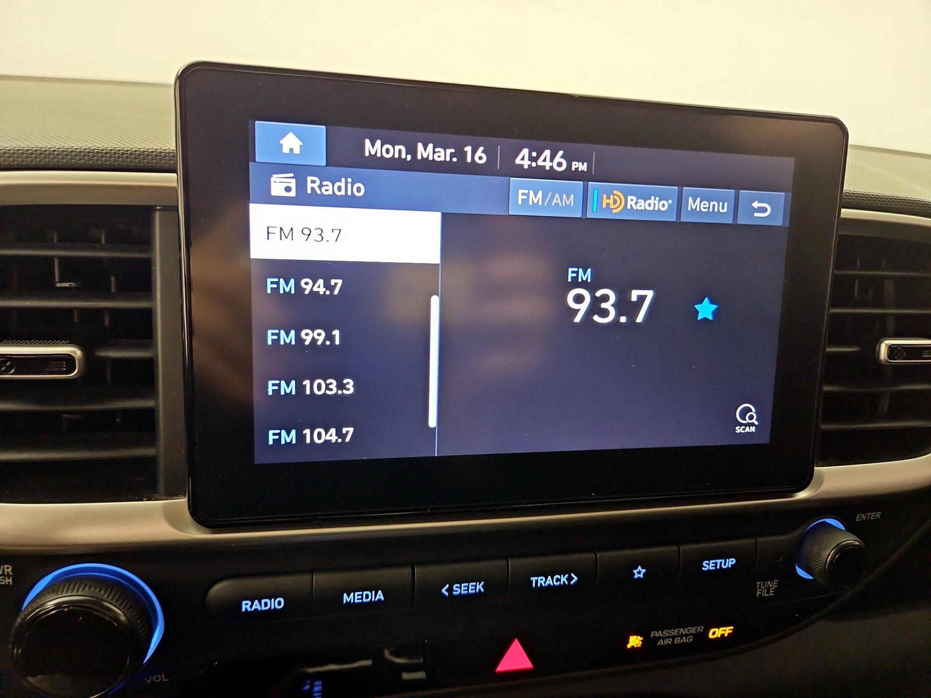 Thumbnail: 2021 Hyundai Venue - 15