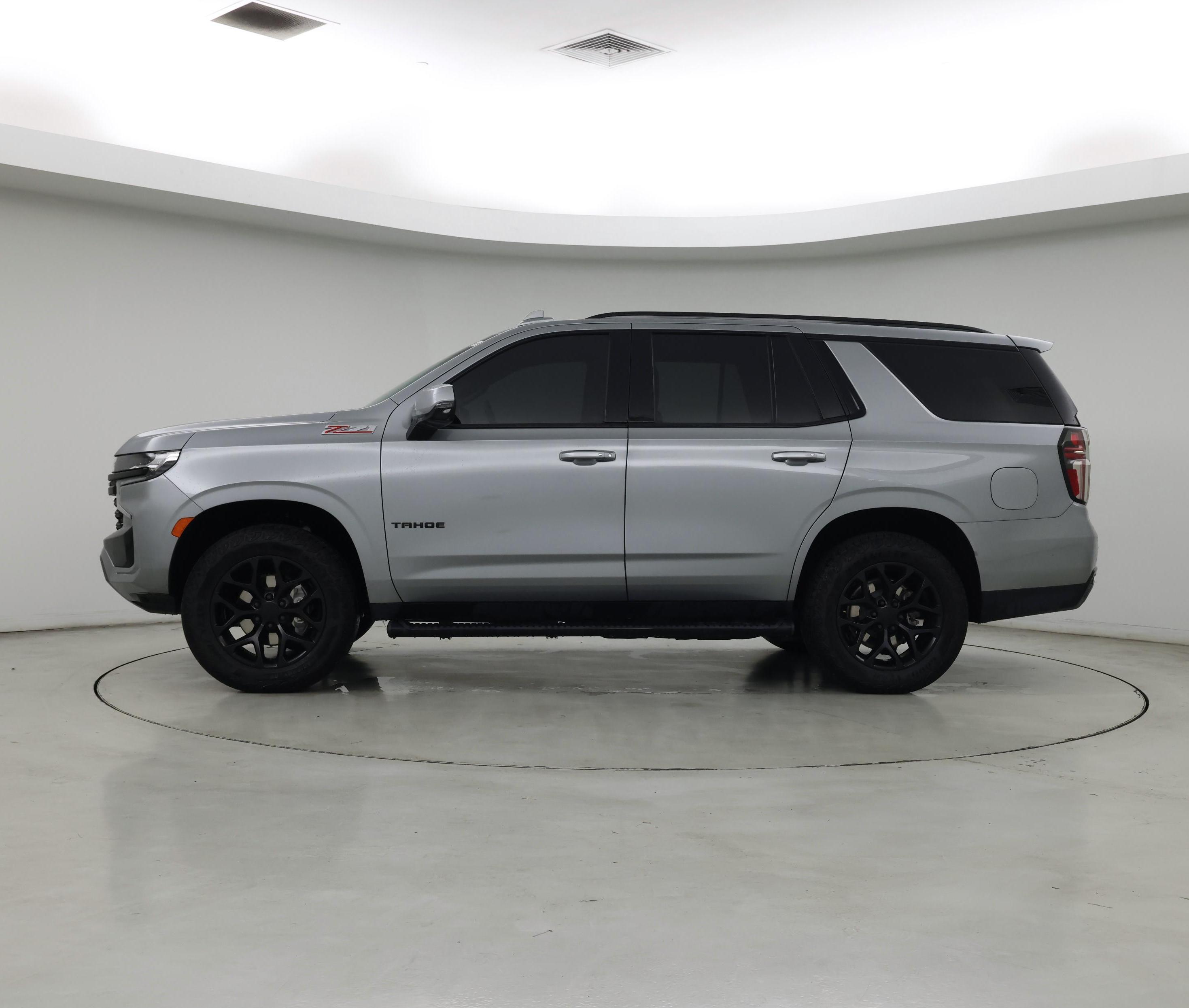 Thumbnail: 2024 Chevrolet Tahoe - 3