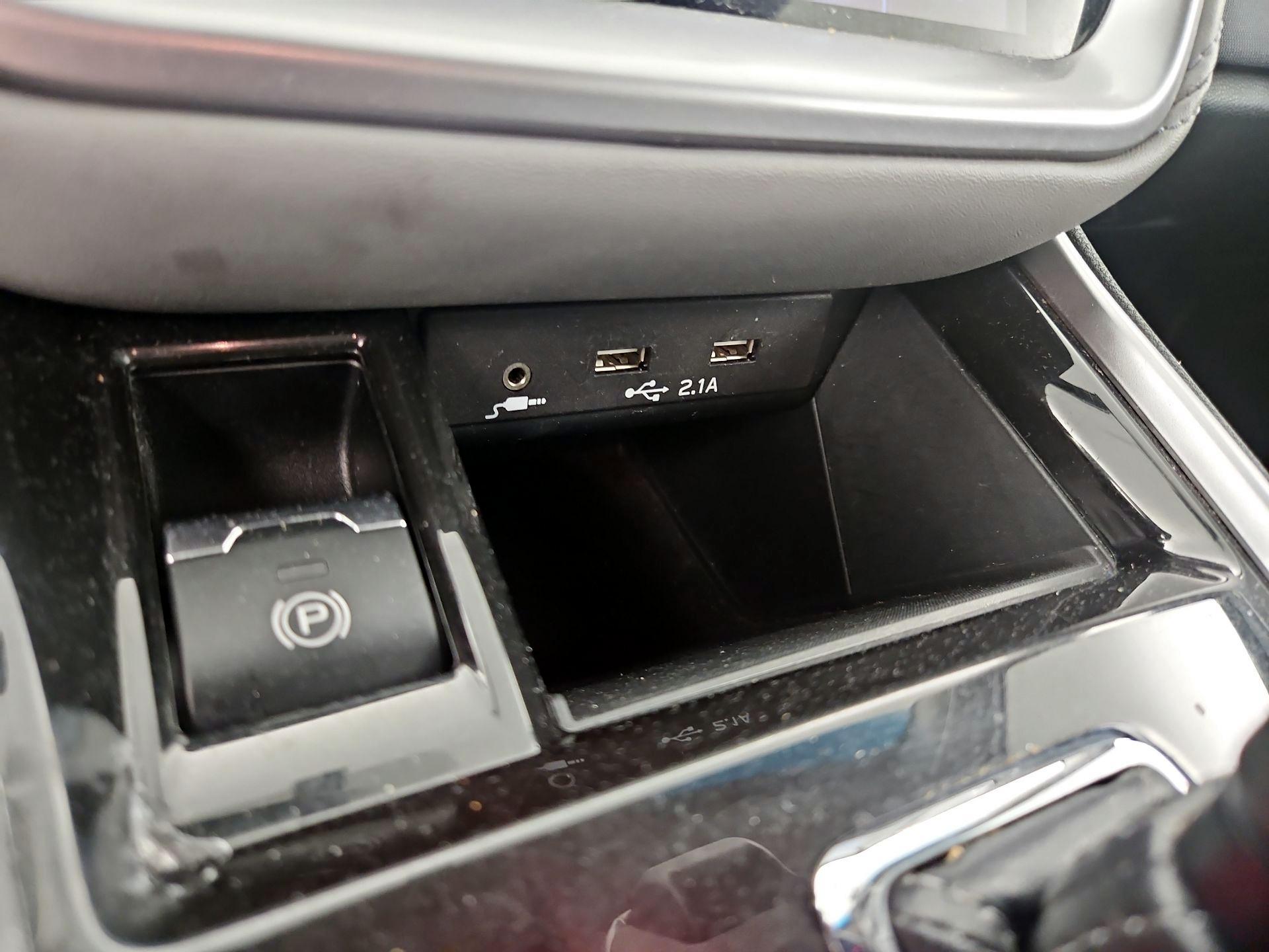 Thumbnail: 2022 Subaru Outback - 18