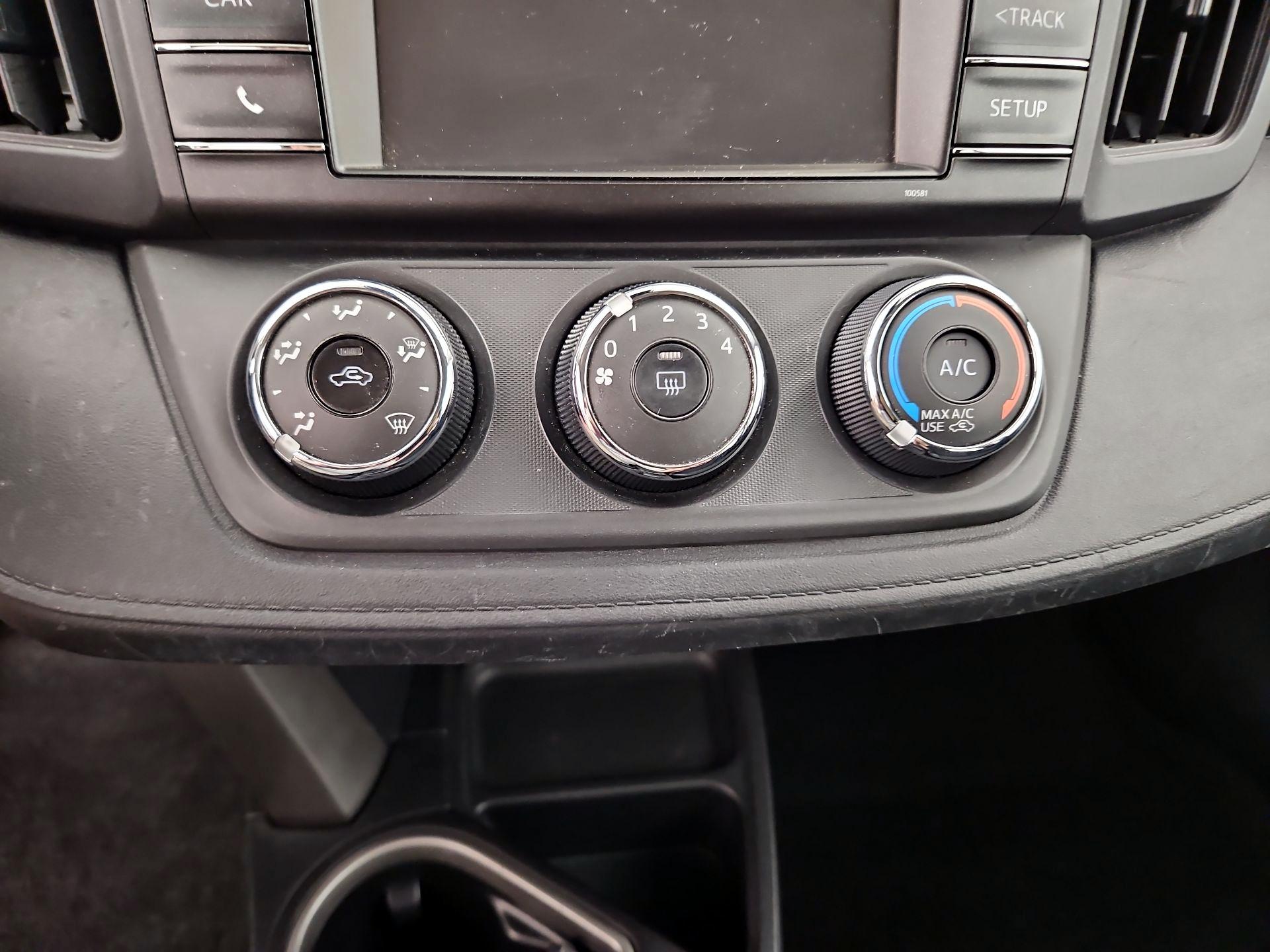 Thumbnail: 2017 Toyota RAV4 - 16