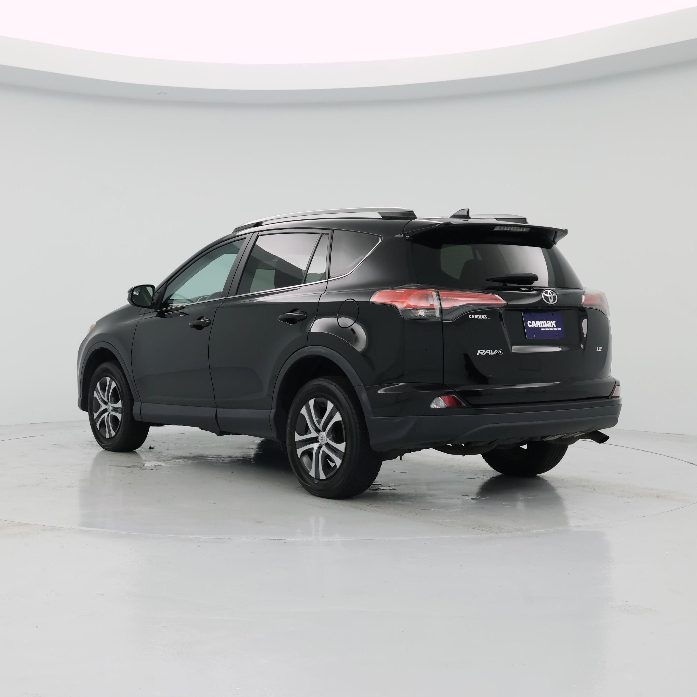 Thumbnail: 2017 Toyota RAV4 - 2