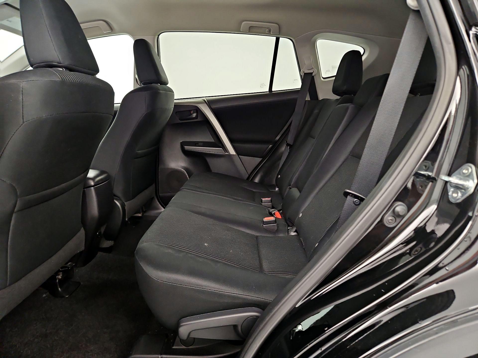 Thumbnail: 2017 Toyota RAV4 - 19