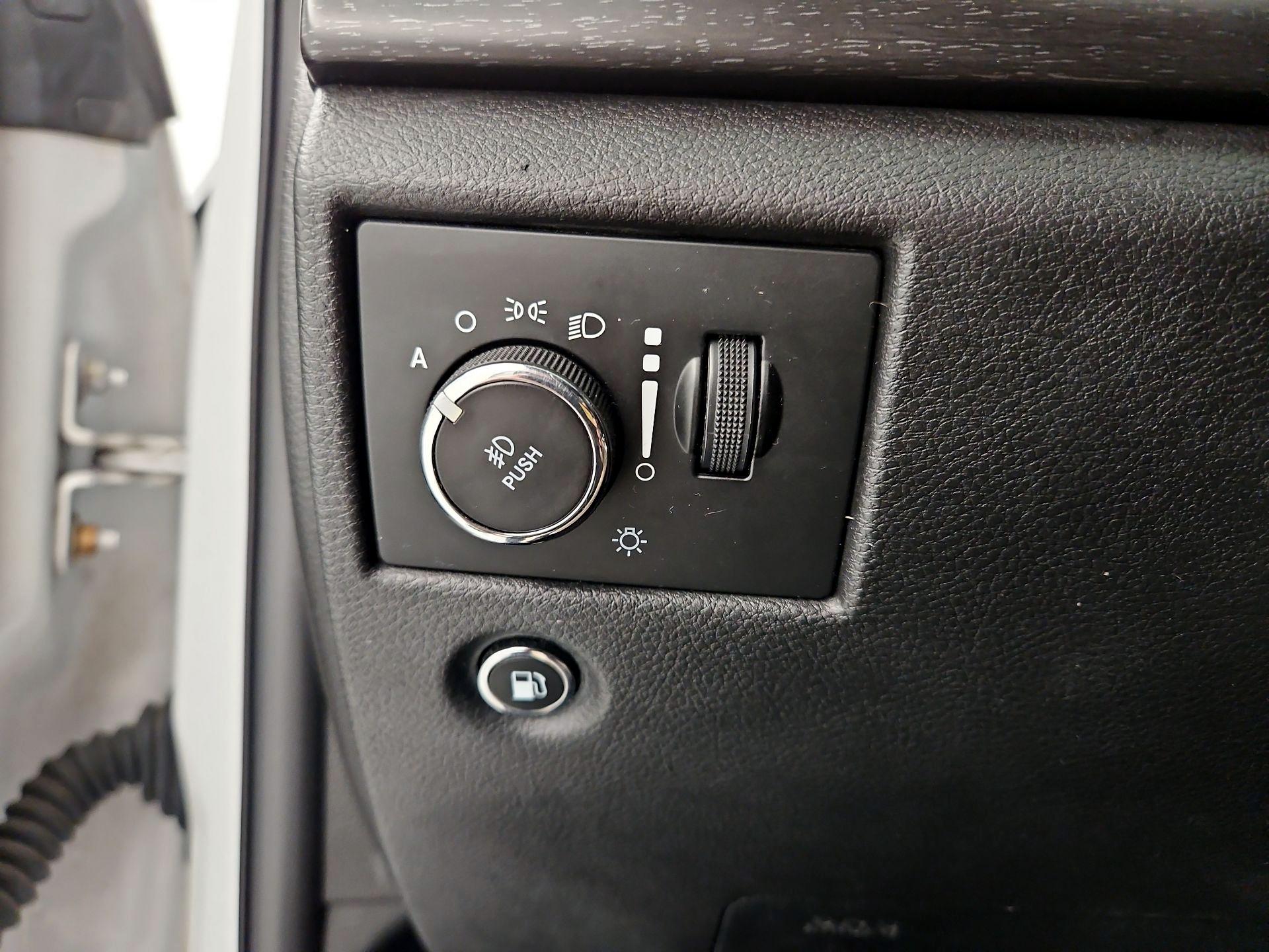 Thumbnail: 2018 Jeep Grand Cherokee - 13