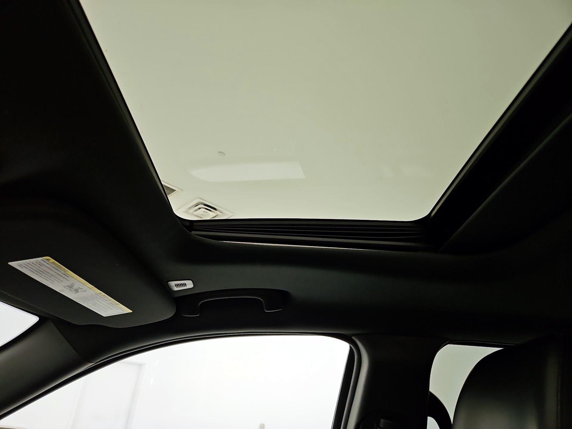 Thumbnail: 2018 Jeep Grand Cherokee - 20