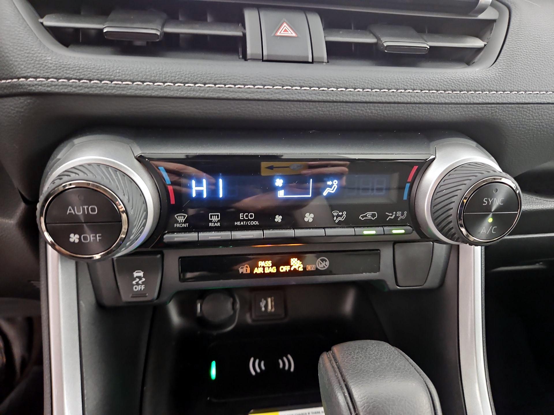 Thumbnail: 2024 Toyota RAV4 - 16