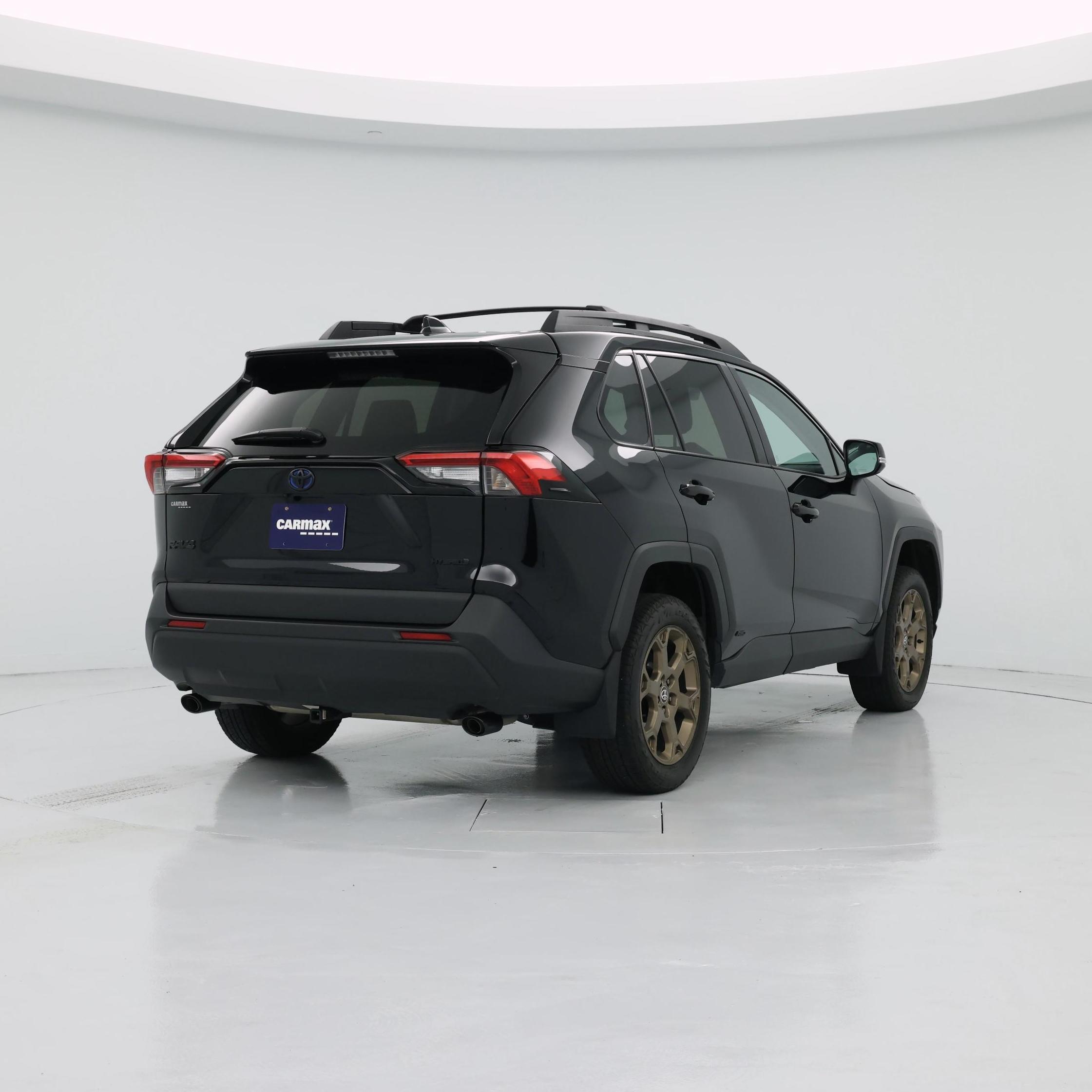 Thumbnail: 2024 Toyota RAV4 - 8