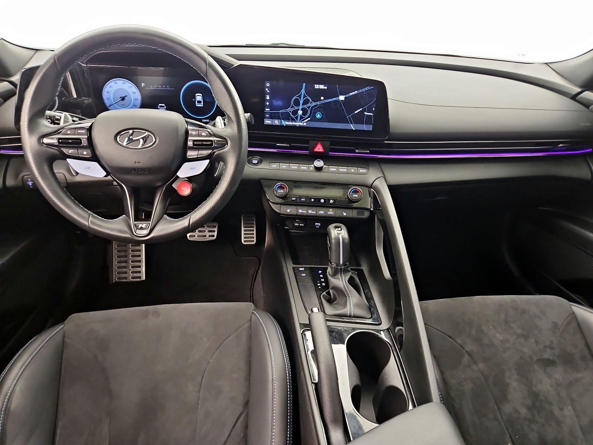 Thumbnail: 2022 Hyundai Elantra - 9