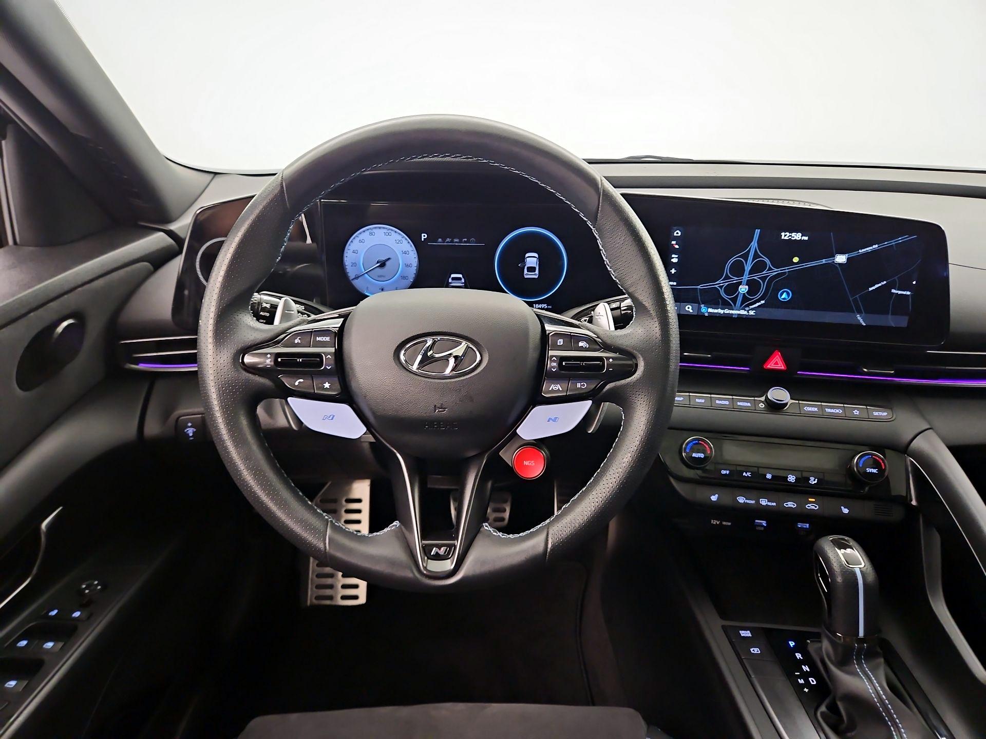 Thumbnail: 2022 Hyundai Elantra - 10
