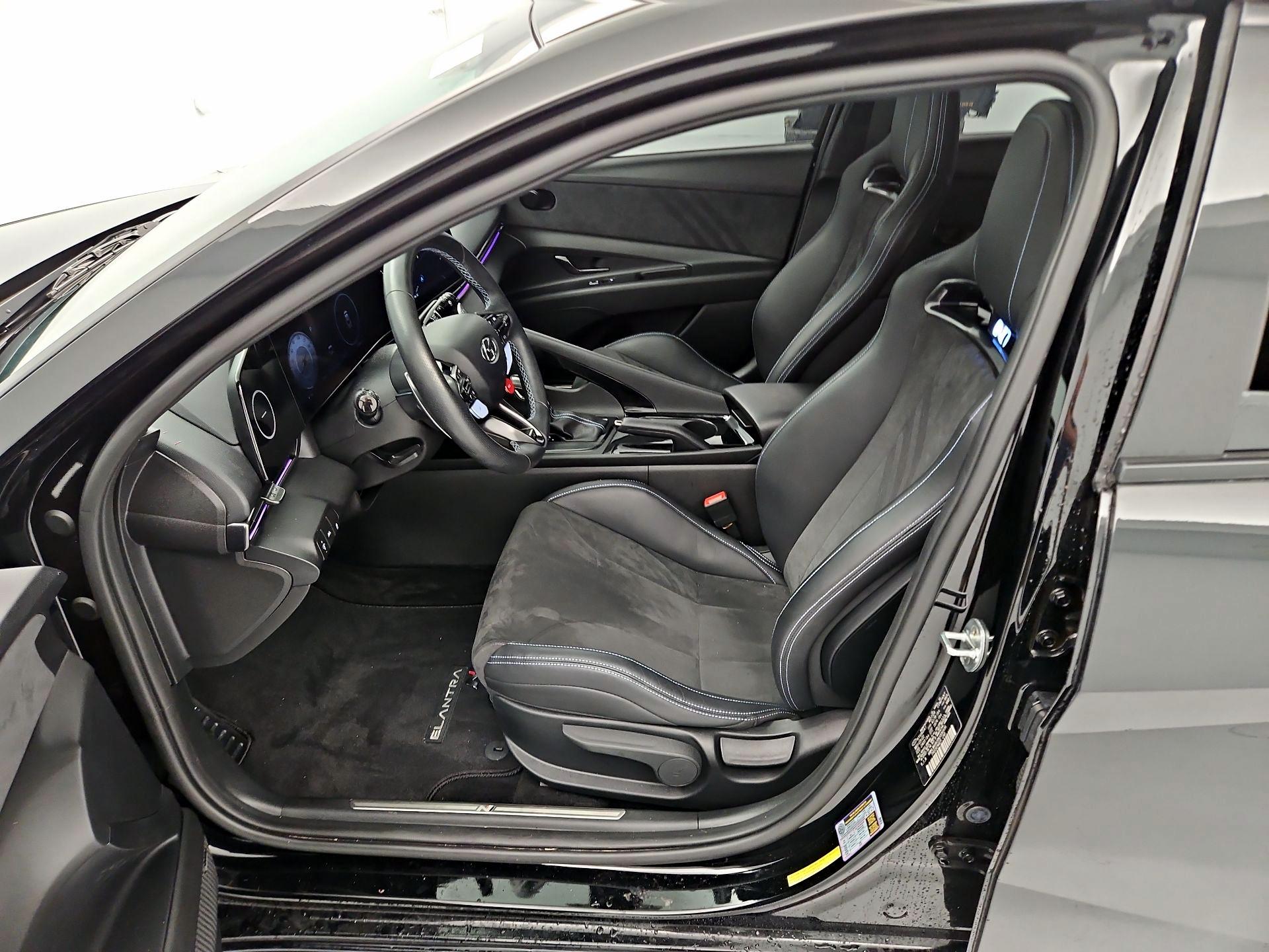 Thumbnail: 2022 Hyundai Elantra - 11