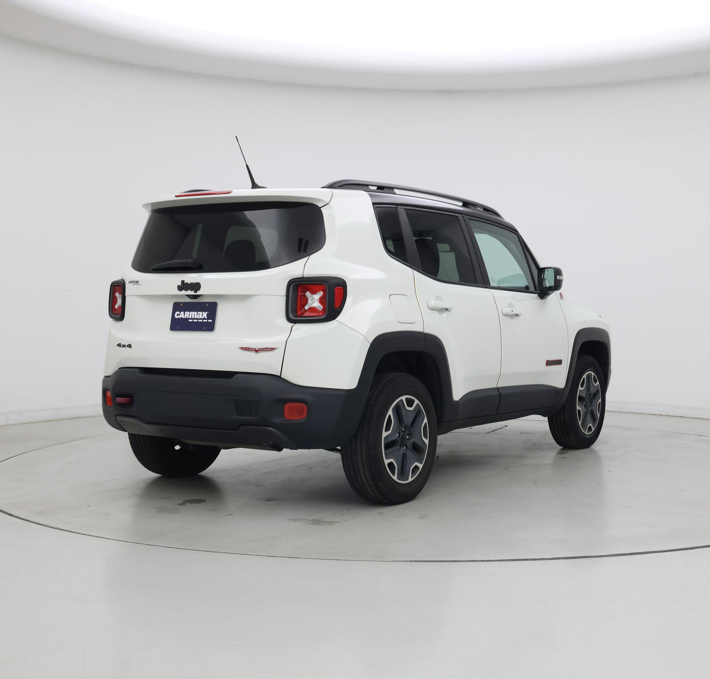 Thumbnail: 2017 Jeep Renegade - 8