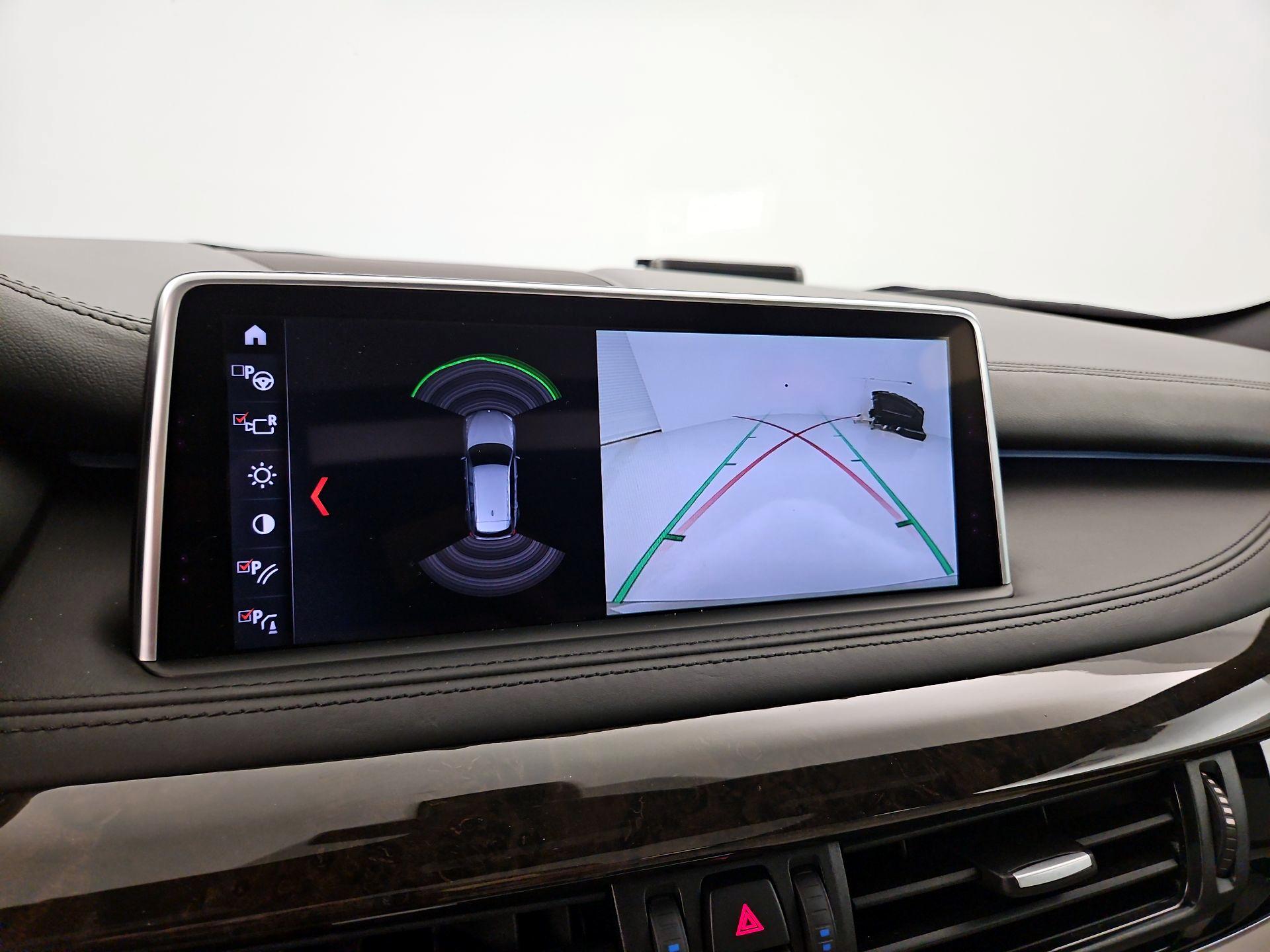 Thumbnail: 2018 BMW X5 - 15