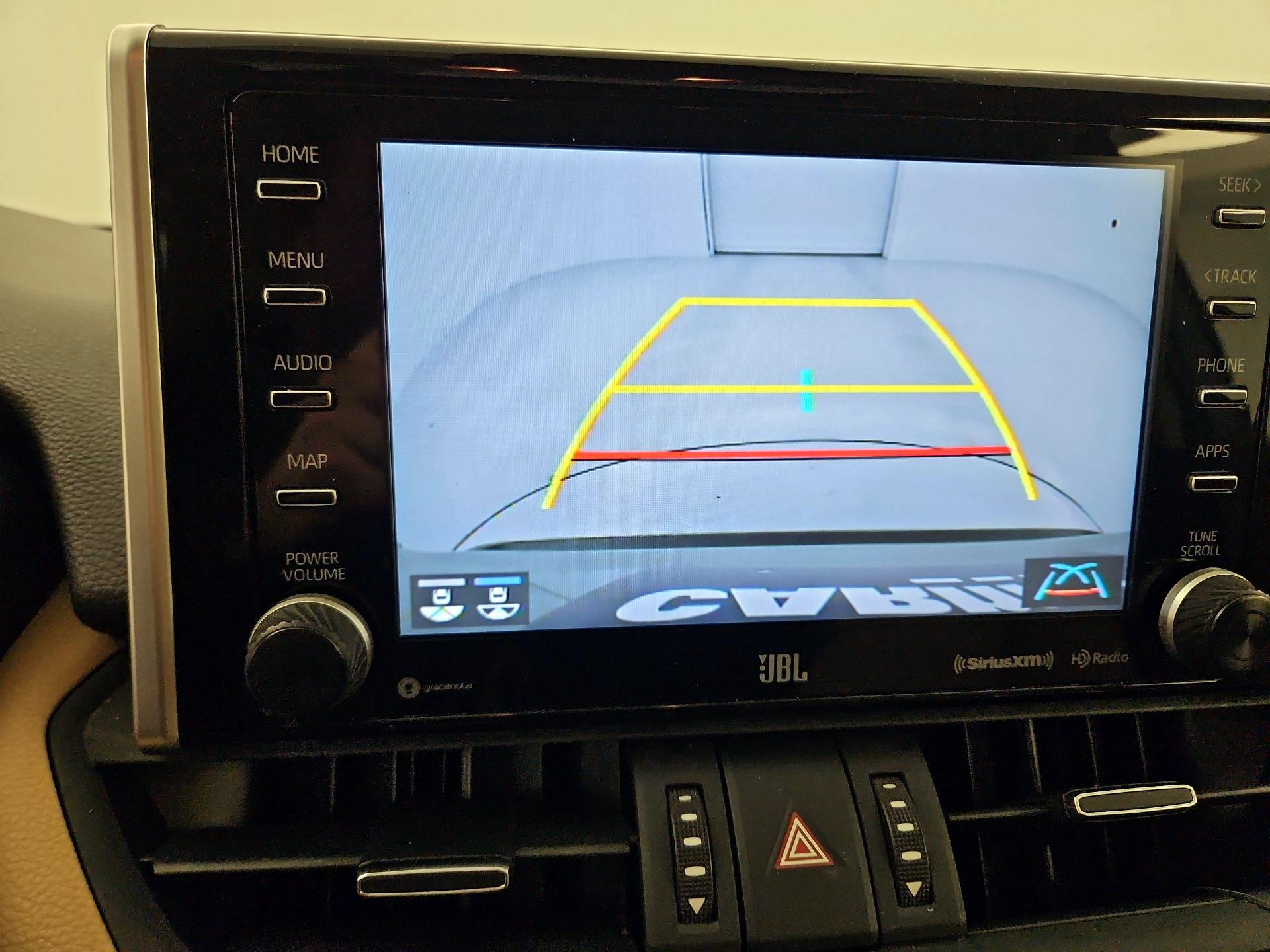 Thumbnail: 2020 Toyota RAV4 - 14