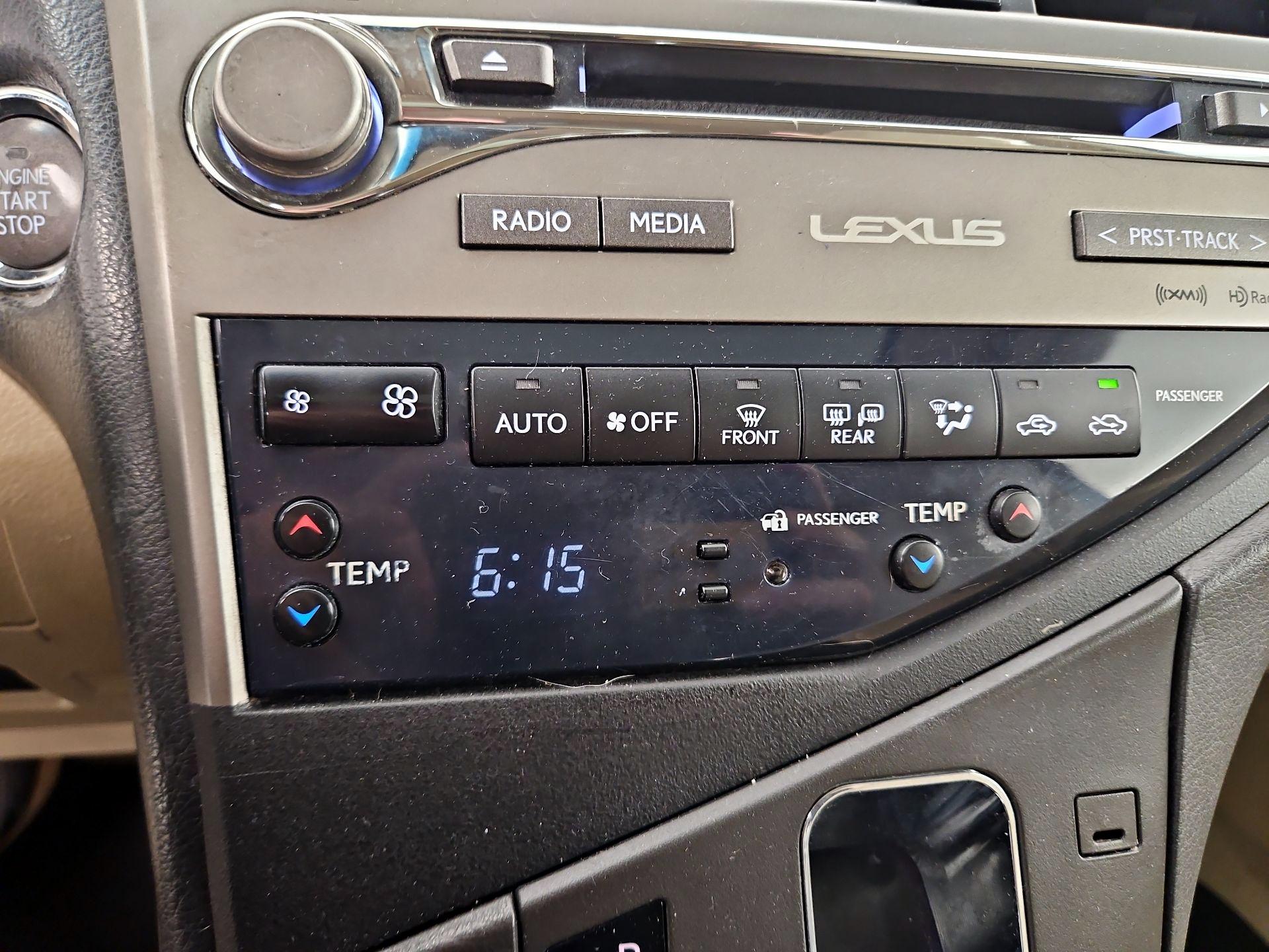 Thumbnail: 2015 Lexus RX - 16