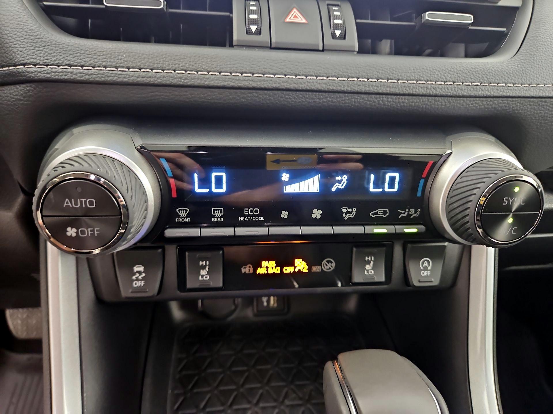 Thumbnail: 2025 Toyota RAV4 - 16