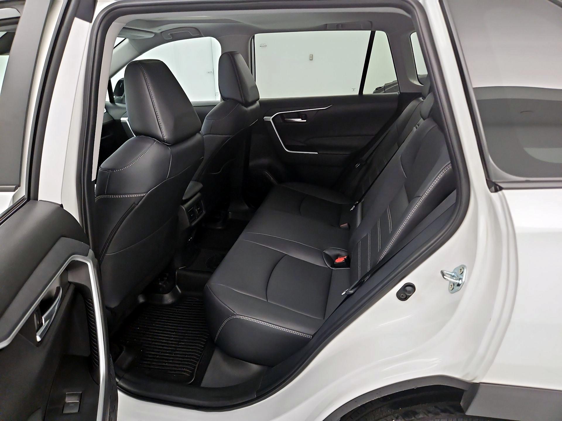 Thumbnail: 2025 Toyota RAV4 - 20