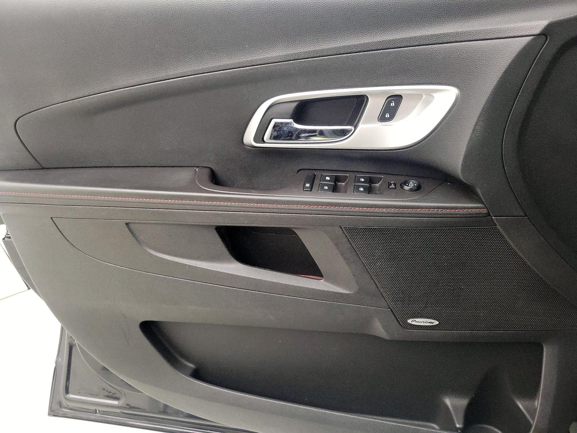 Thumbnail: 2015 Chevrolet Equinox - 12