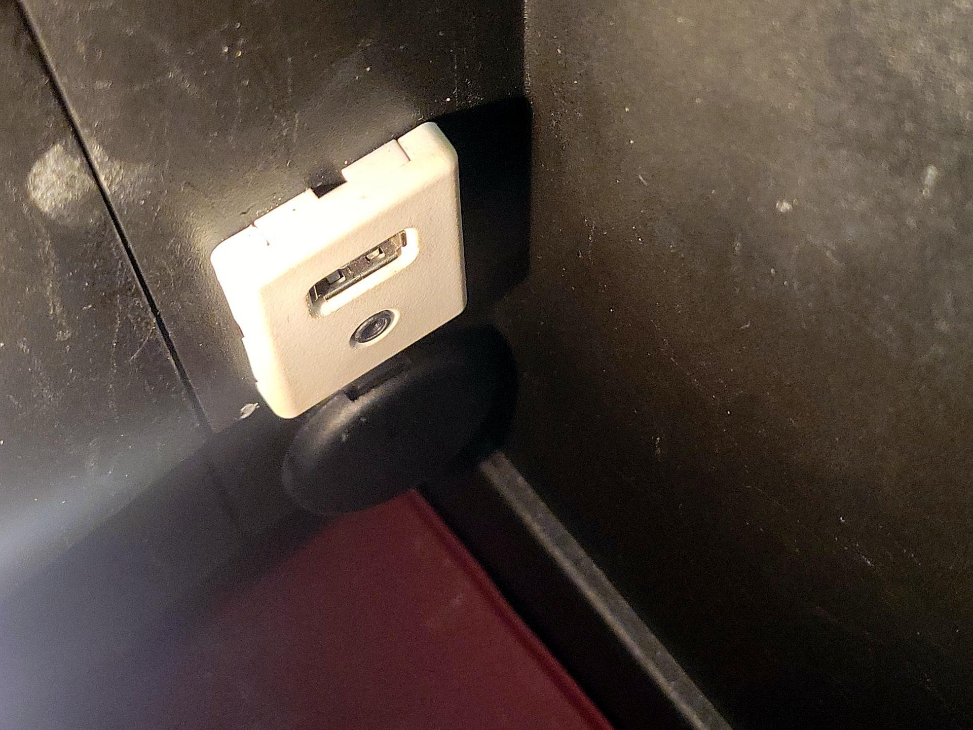 Thumbnail: 2015 Chevrolet Equinox - 17