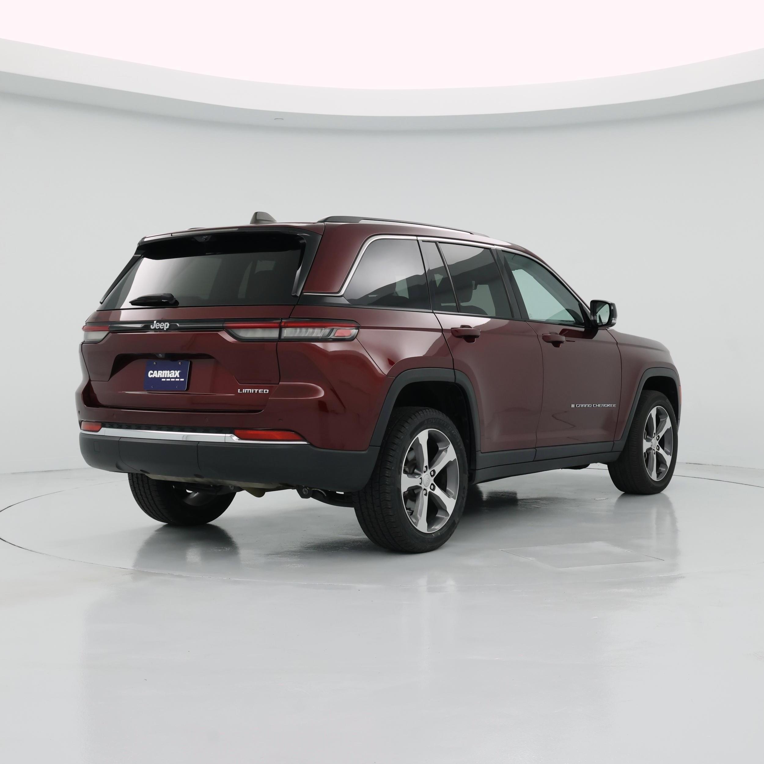 Thumbnail: 2023 Jeep Grand Cherokee - 8