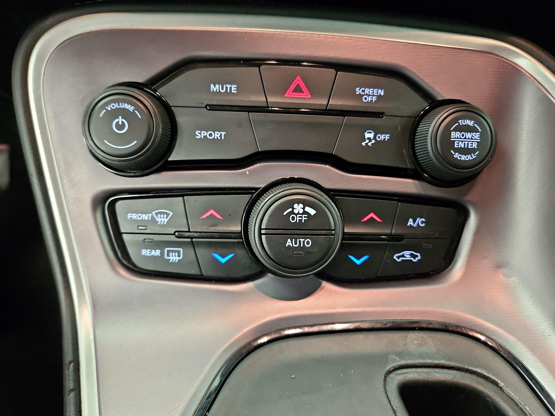 Thumbnail: 2021 Dodge Challenger - 16