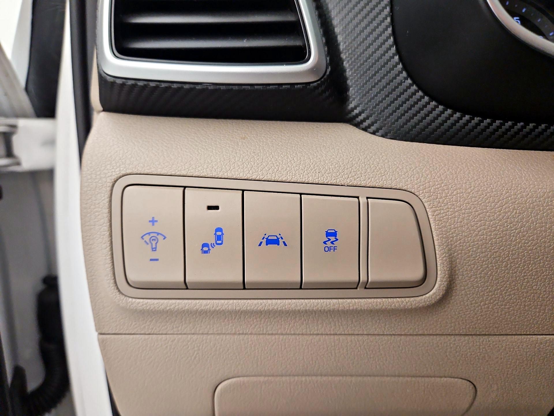 Thumbnail: 2021 Hyundai Tucson - 13