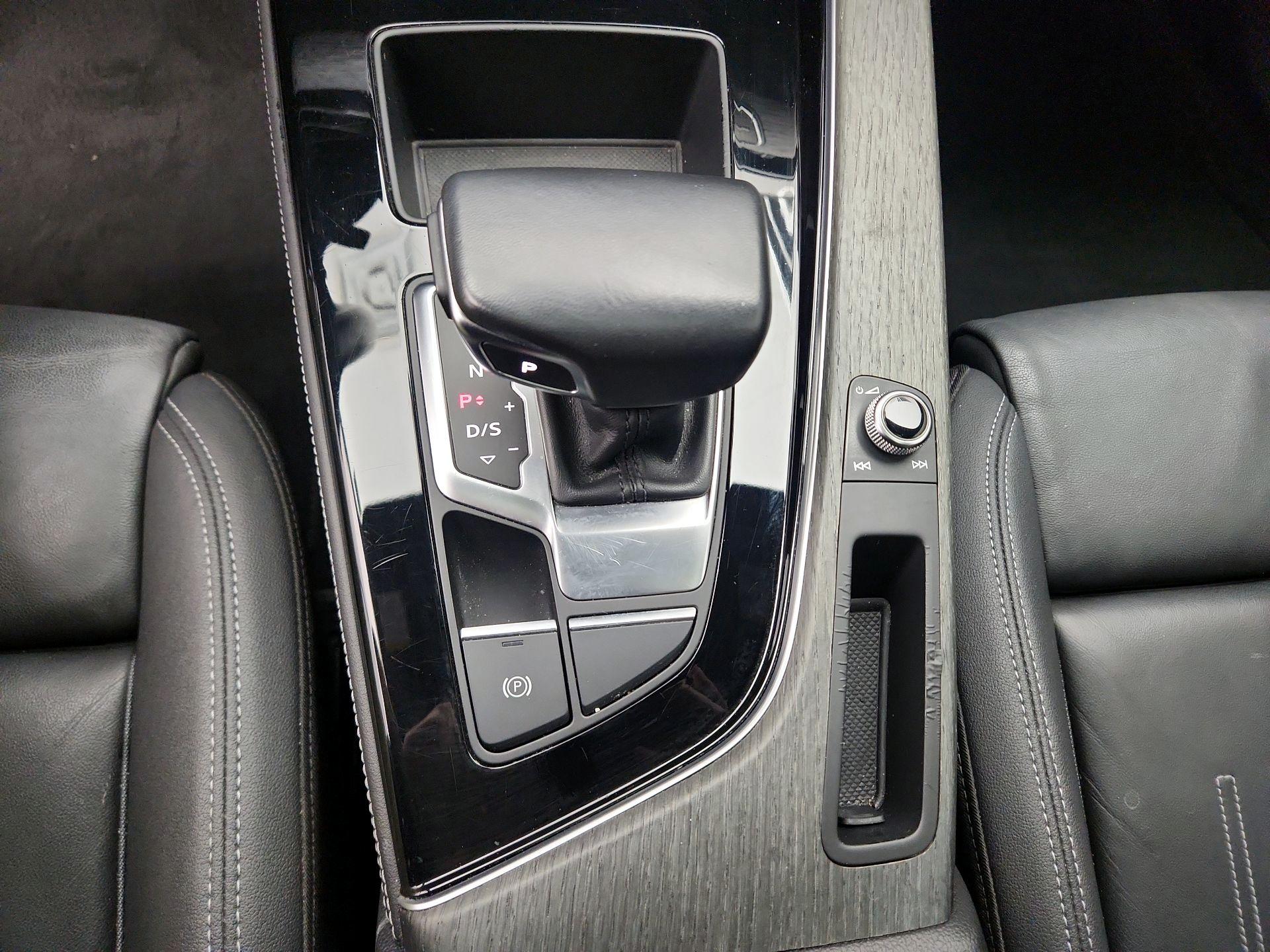 Thumbnail: 2022 Audi A4 - 17