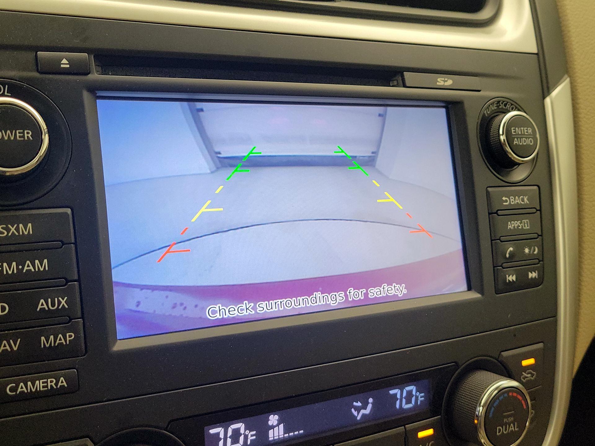 Thumbnail: 2017 Nissan Altima - 15