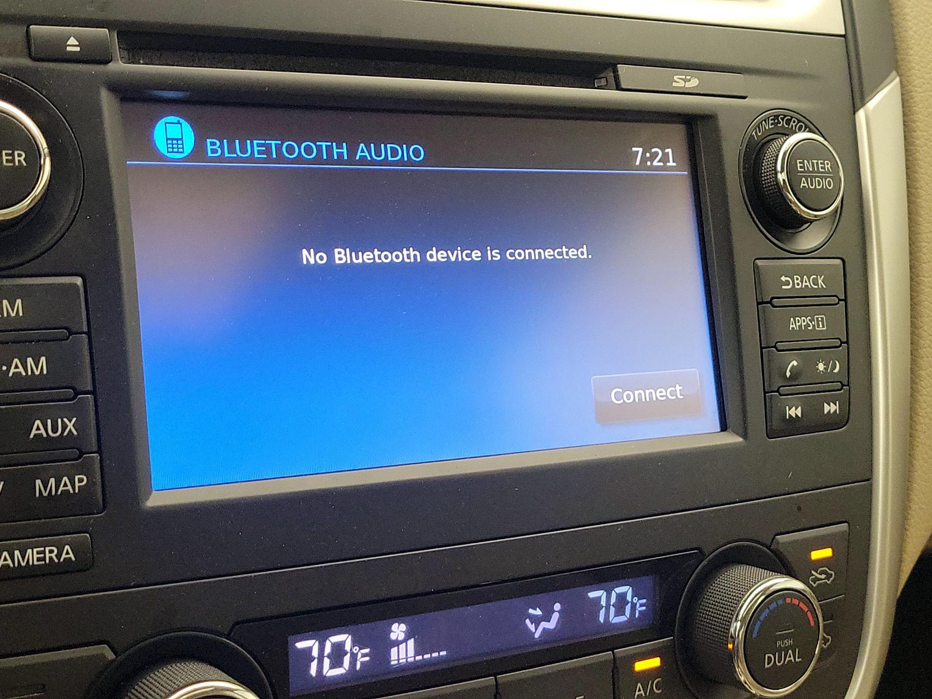 Thumbnail: 2017 Nissan Altima - 16