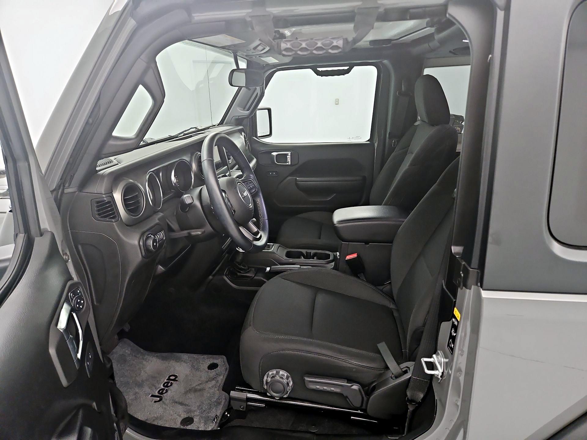 Thumbnail: 2021 Jeep Wrangler - 11