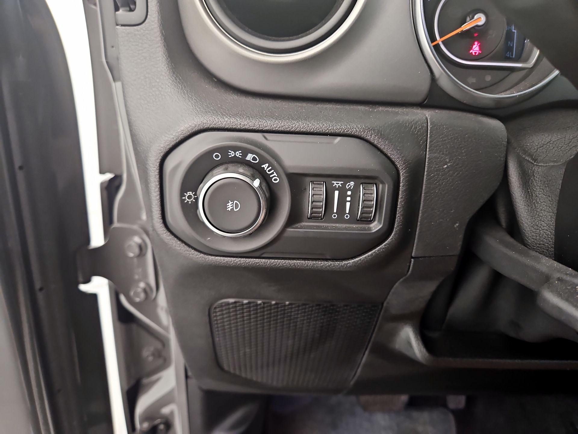 Thumbnail: 2021 Jeep Wrangler - 13