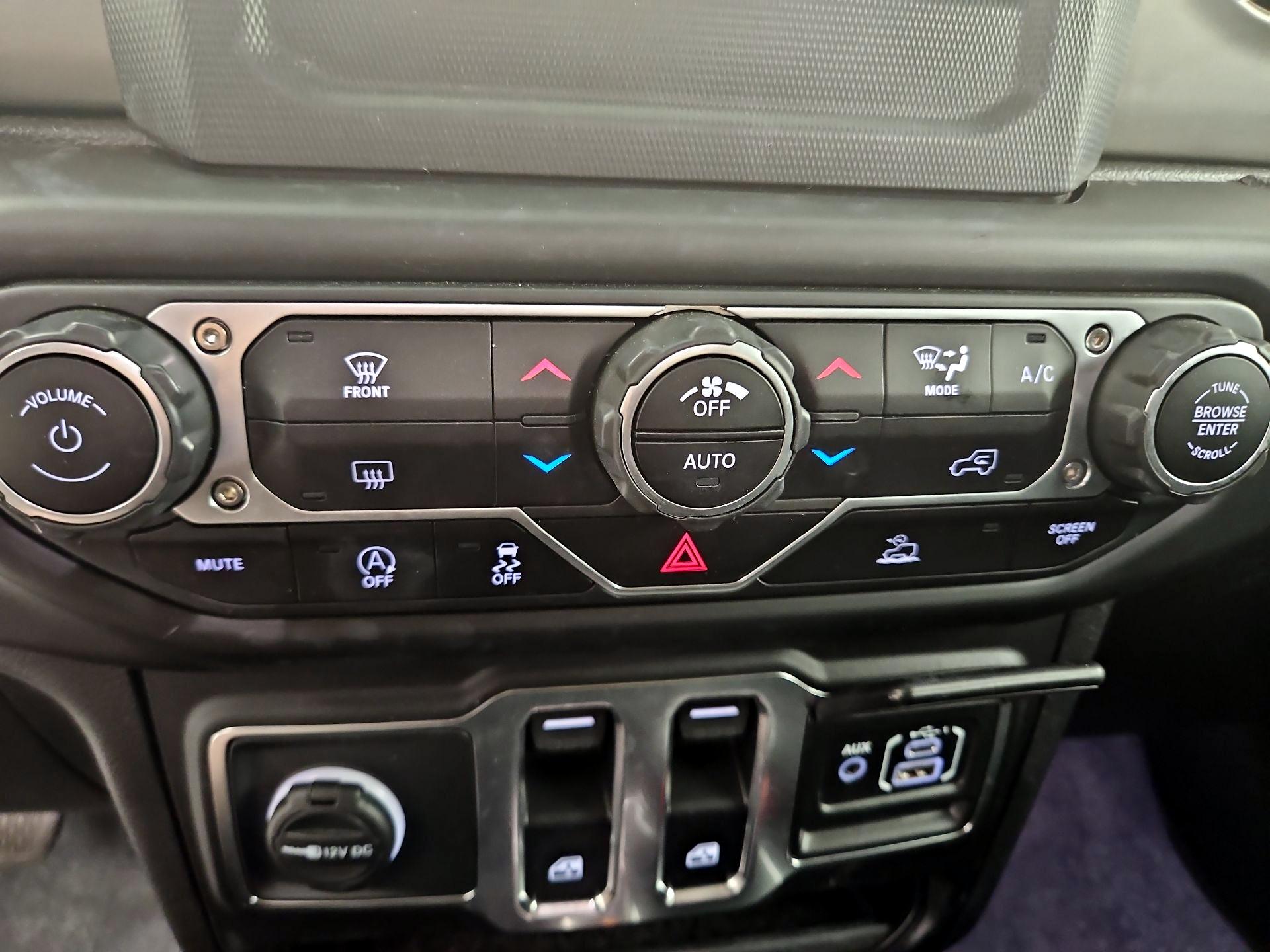Thumbnail: 2021 Jeep Wrangler - 16