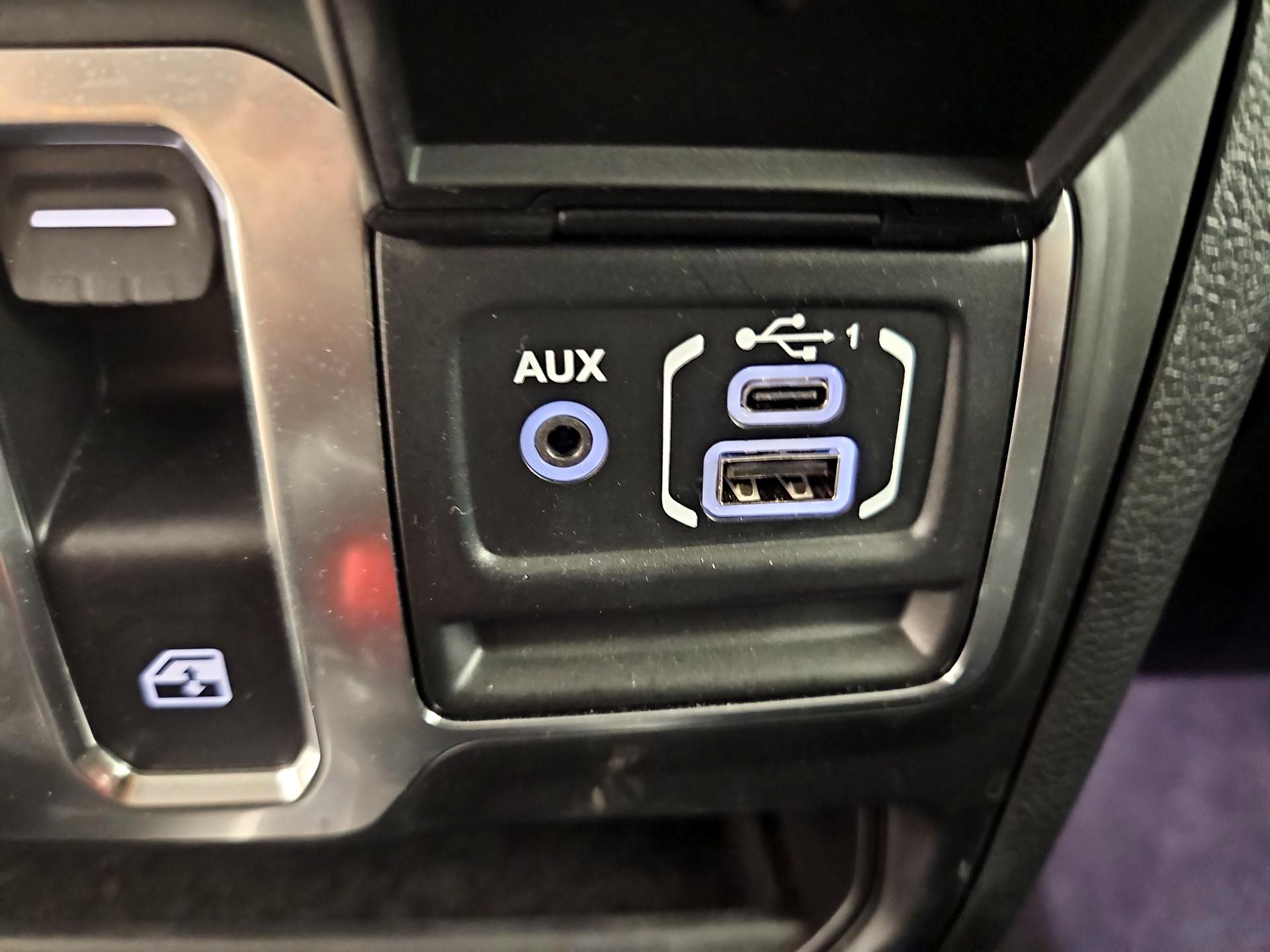 Thumbnail: 2021 Jeep Wrangler - 18