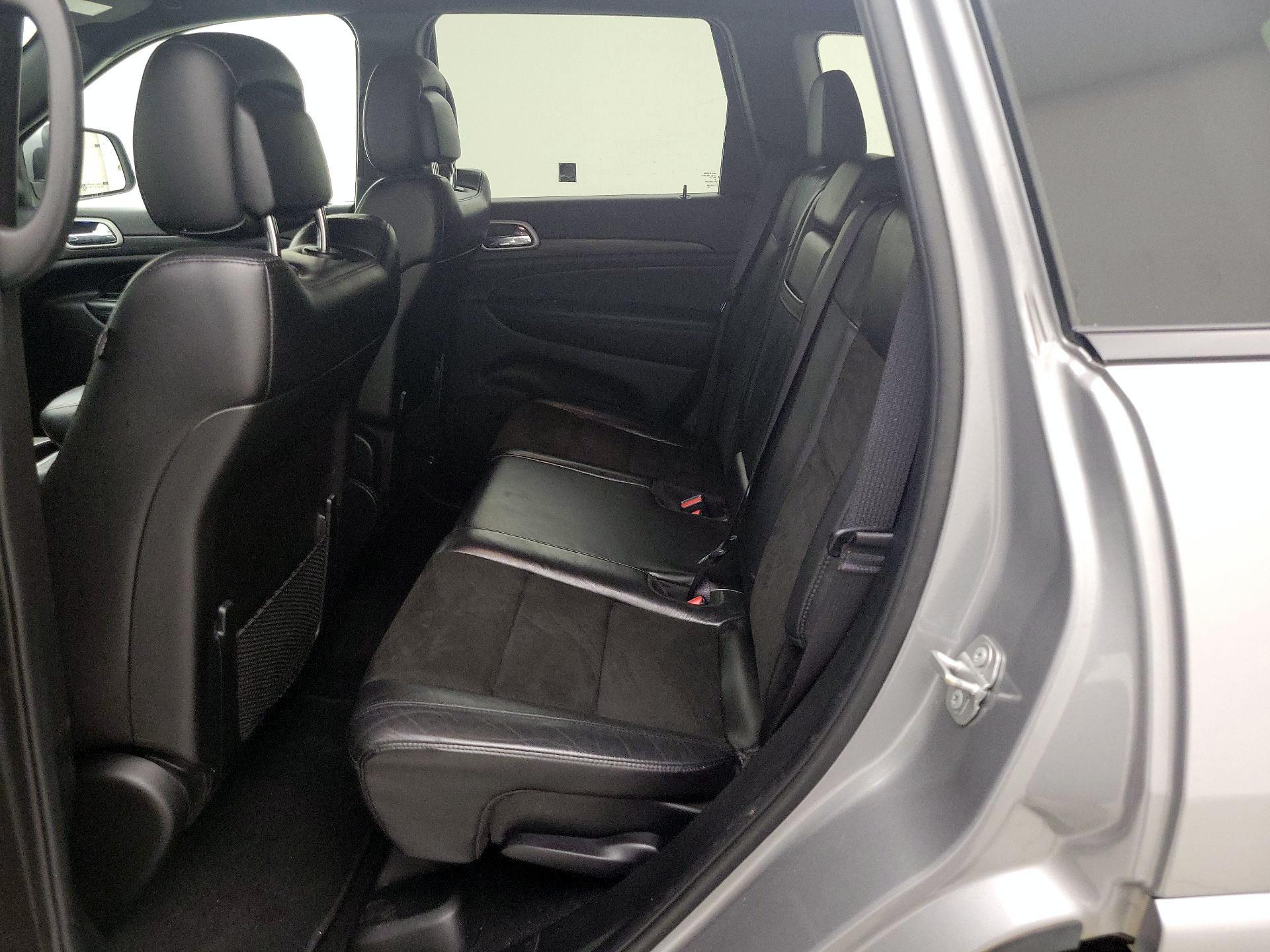 Thumbnail: 2021 Jeep Grand Cherokee - 20