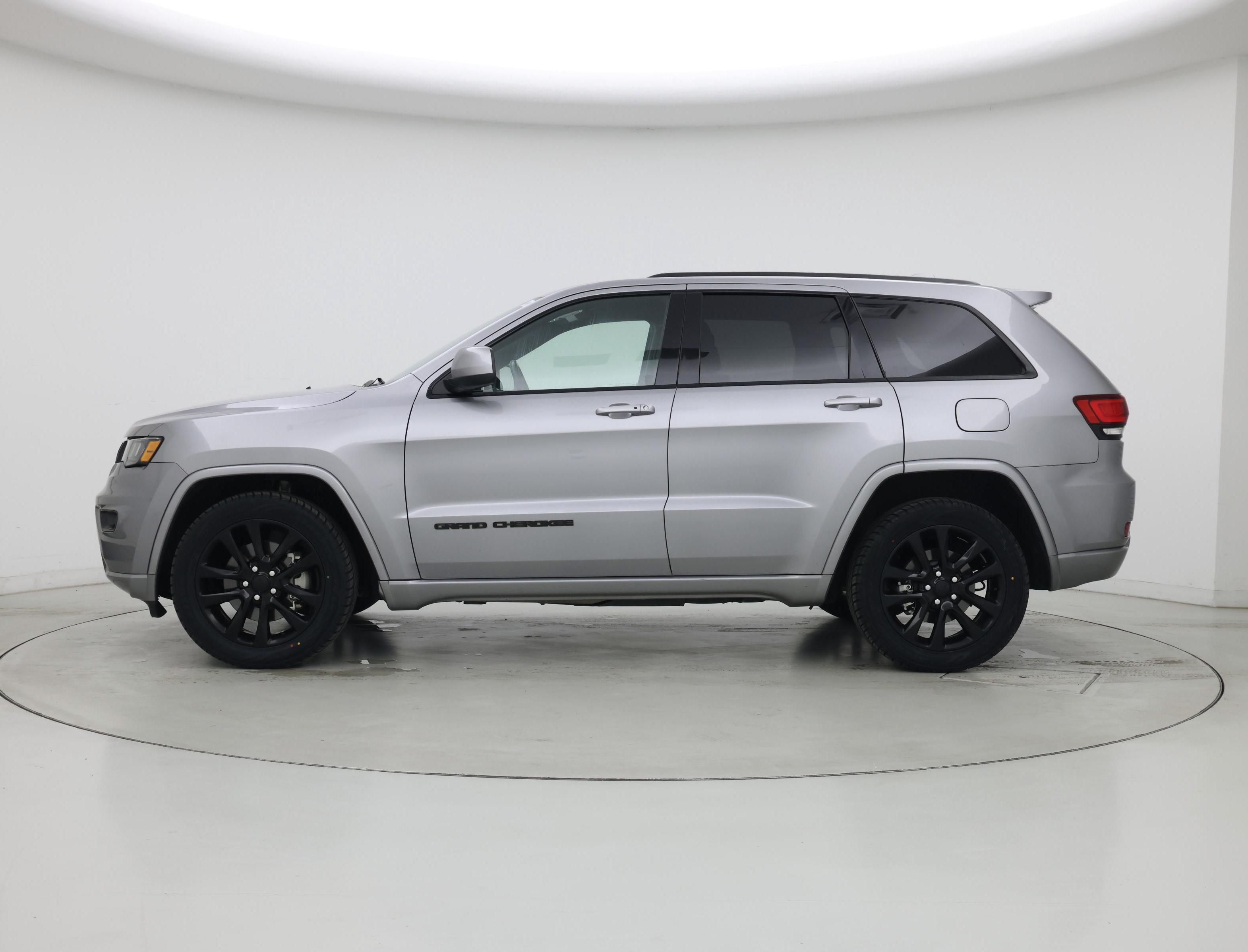 Thumbnail: 2021 Jeep Grand Cherokee - 3