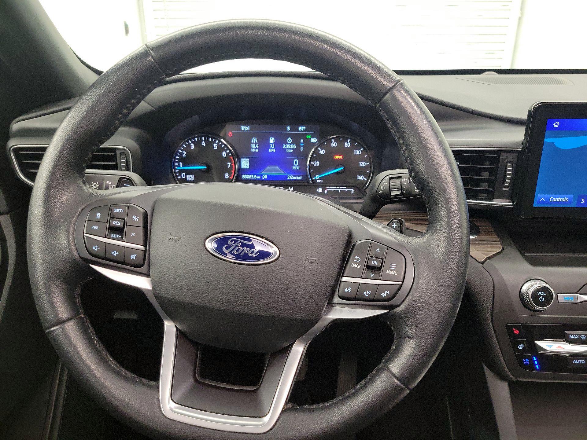 Thumbnail: 2020 Ford Explorer - 10