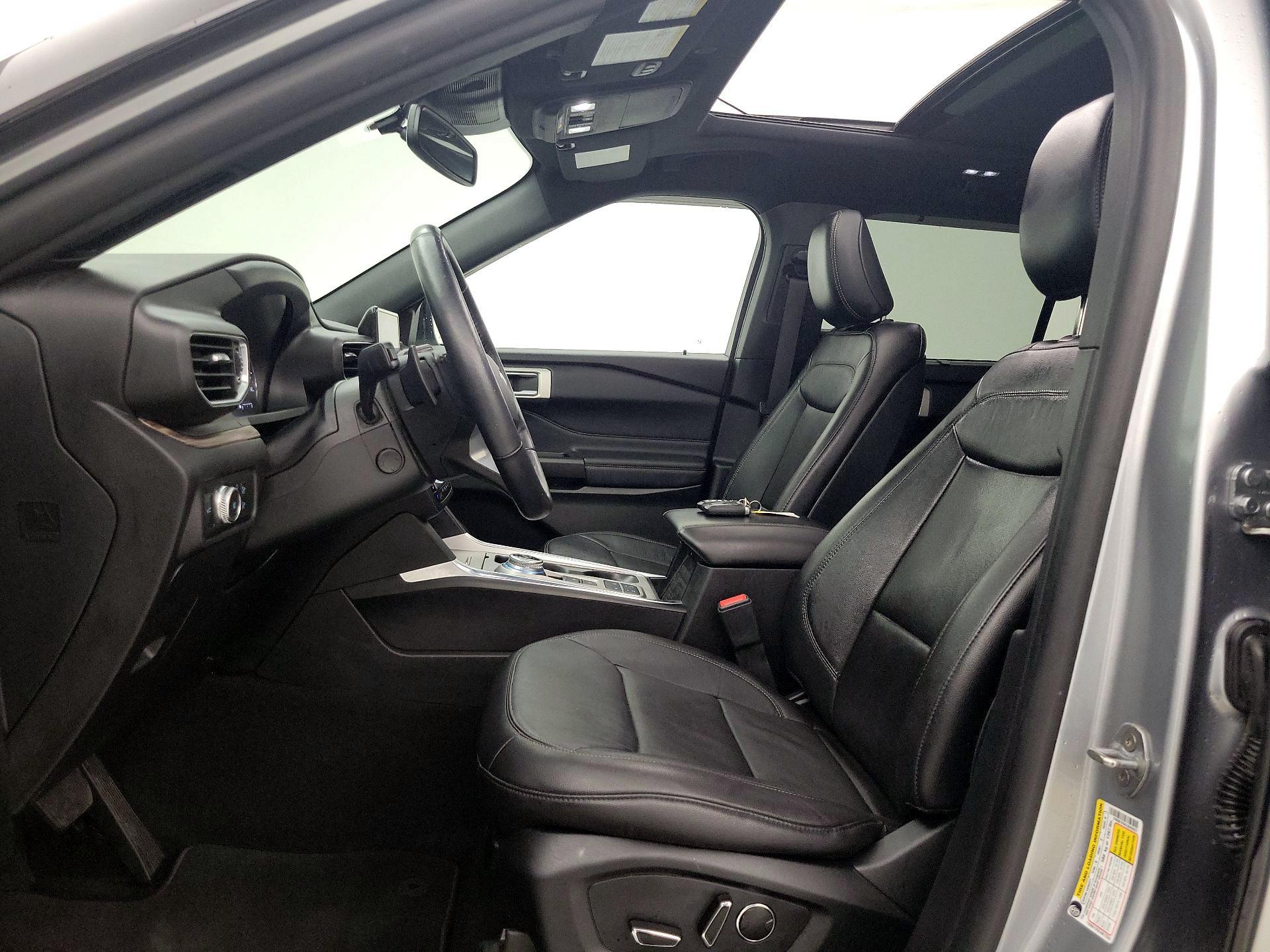 Thumbnail: 2020 Ford Explorer - 11