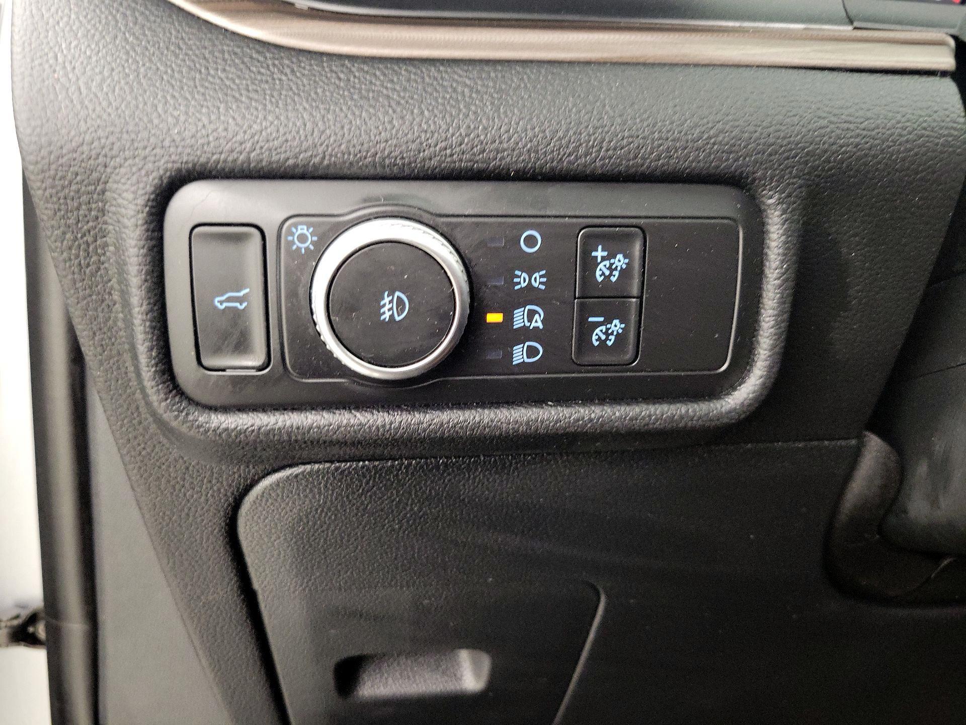 Thumbnail: 2020 Ford Explorer - 13