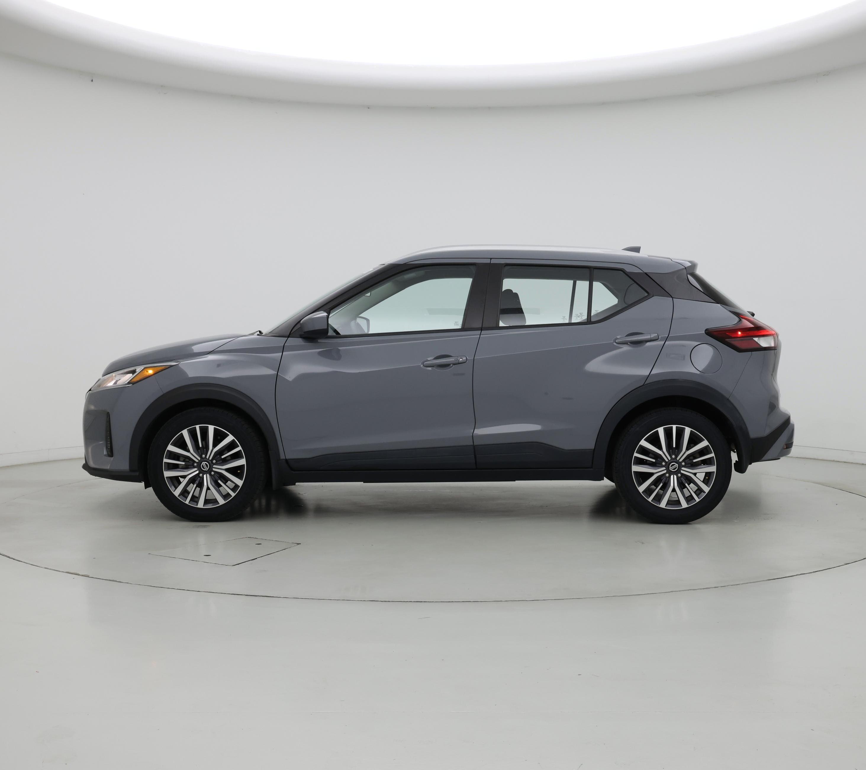 Thumbnail: 2021 Nissan Kicks - 3