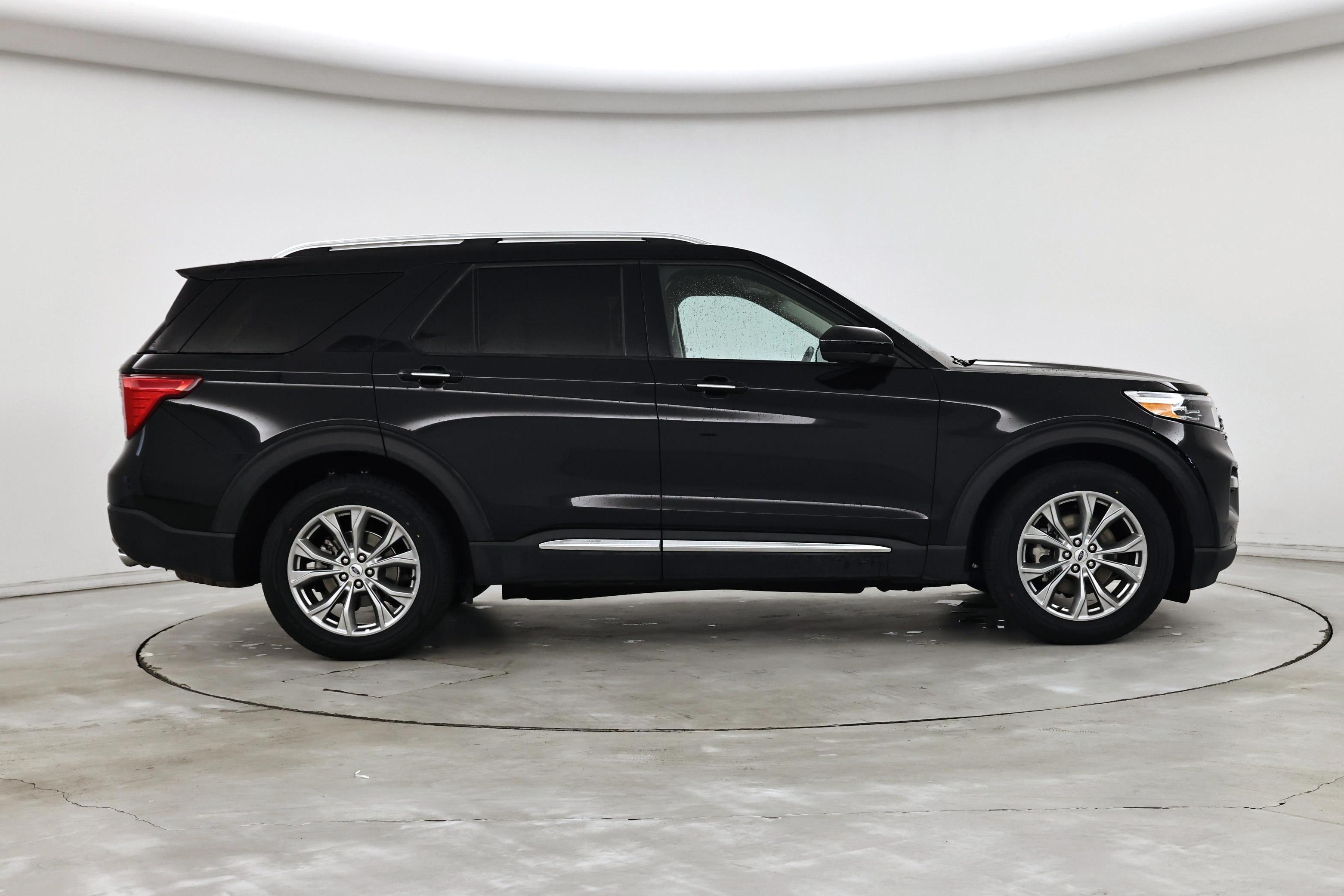 Thumbnail: 2023 Ford Explorer - 7