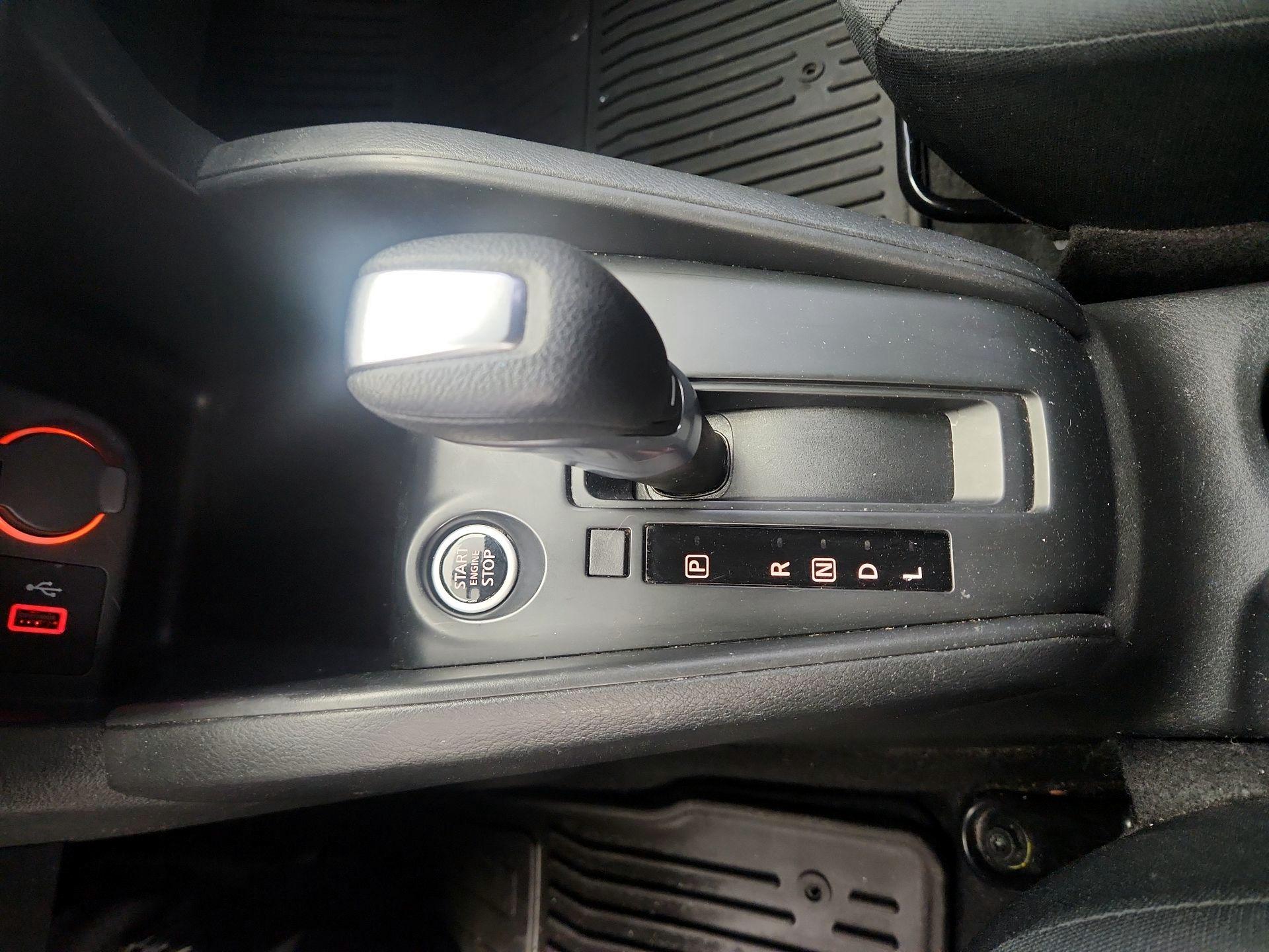 Thumbnail: 2025 Nissan Kicks - 17