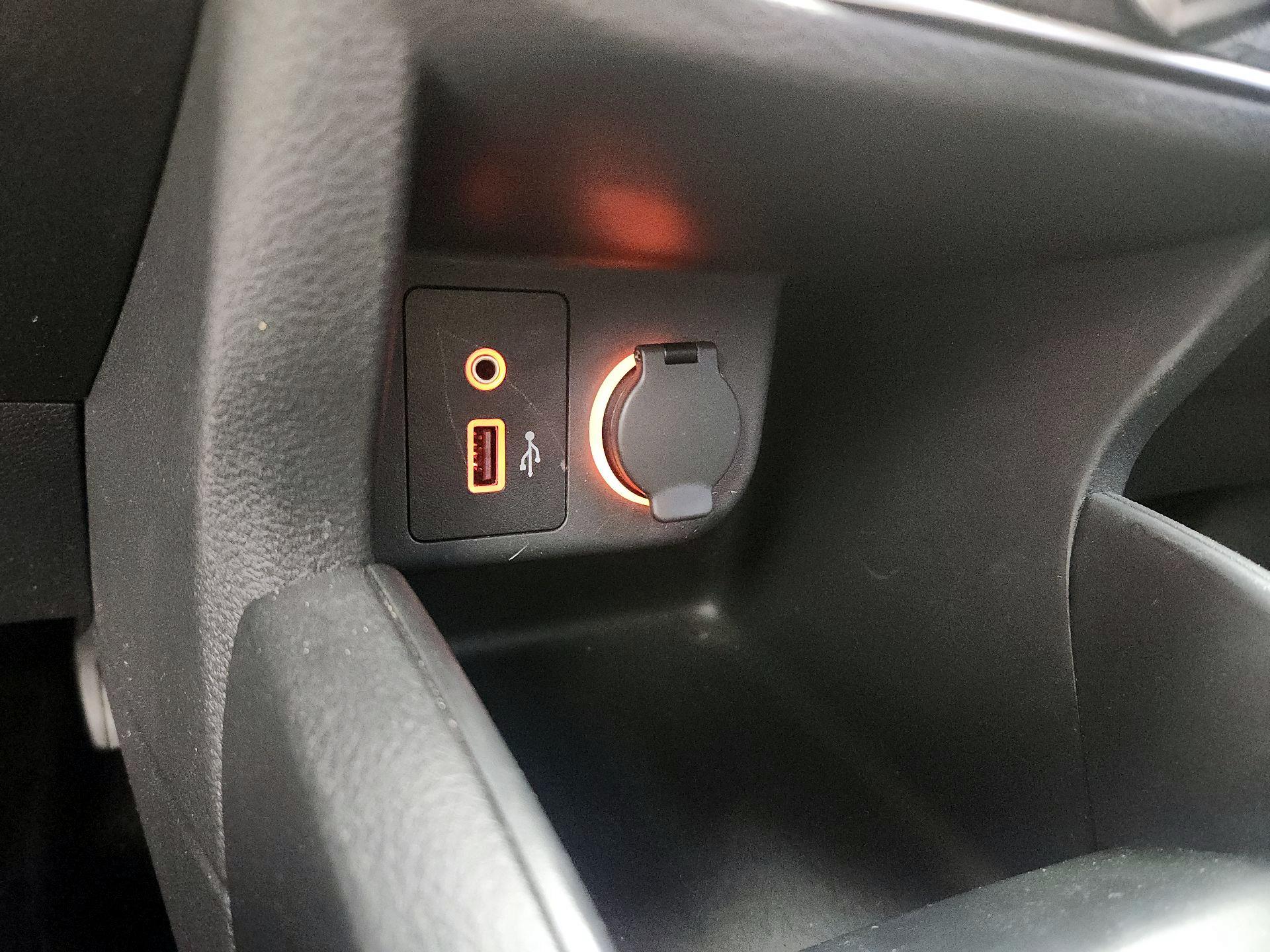 Thumbnail: 2025 Nissan Kicks - 18