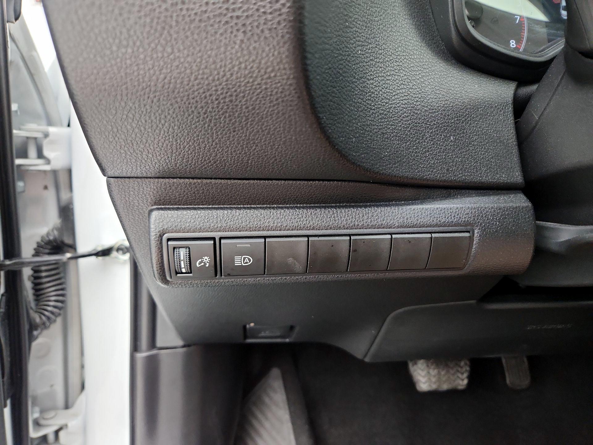 Thumbnail: 2025 Toyota Corolla - 13