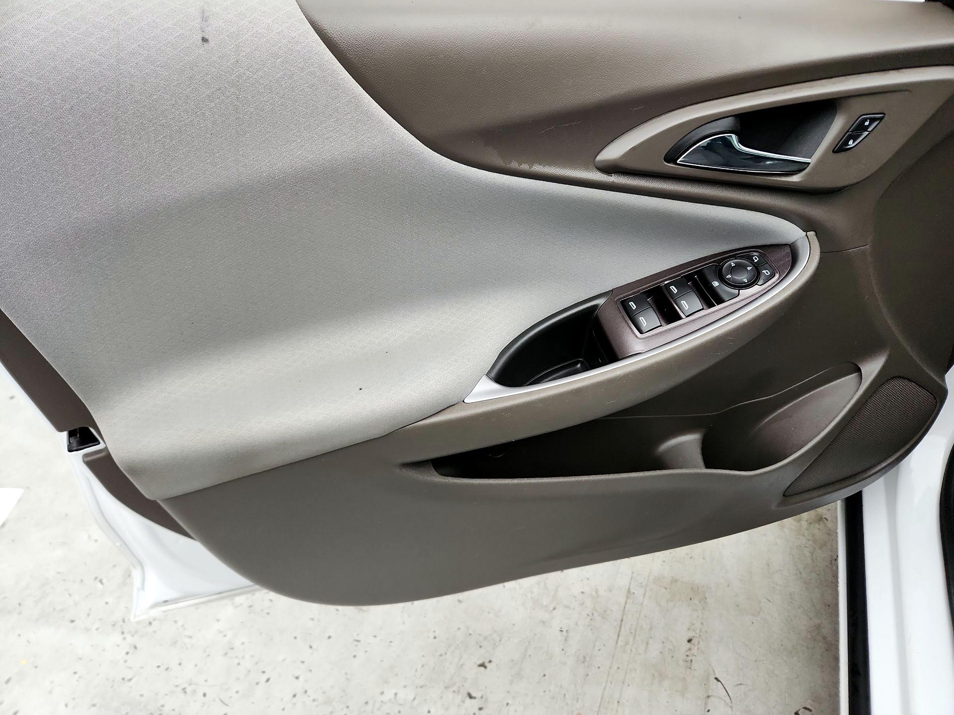 Thumbnail: 2022 Chevrolet Malibu - 12