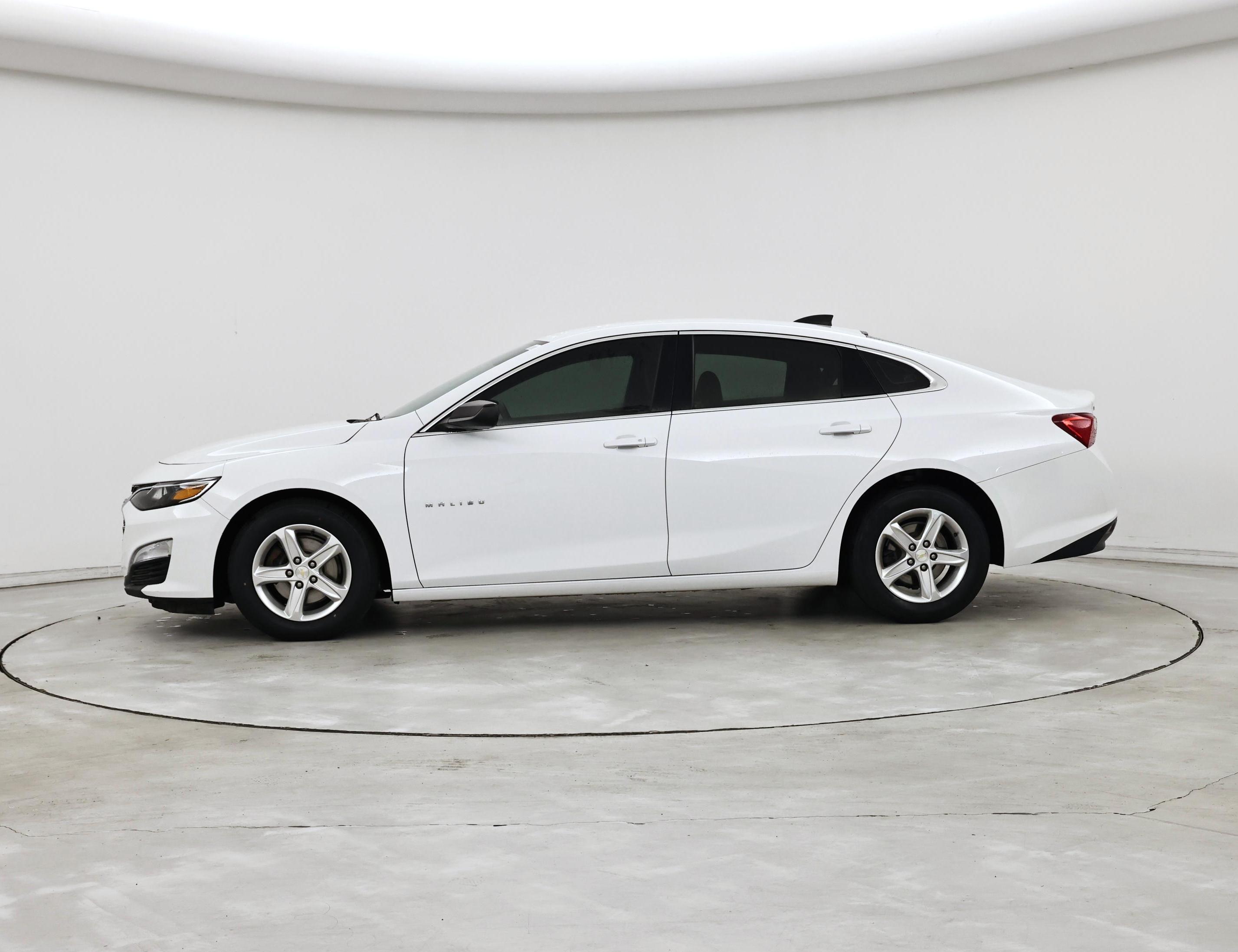 Thumbnail: 2022 Chevrolet Malibu - 3